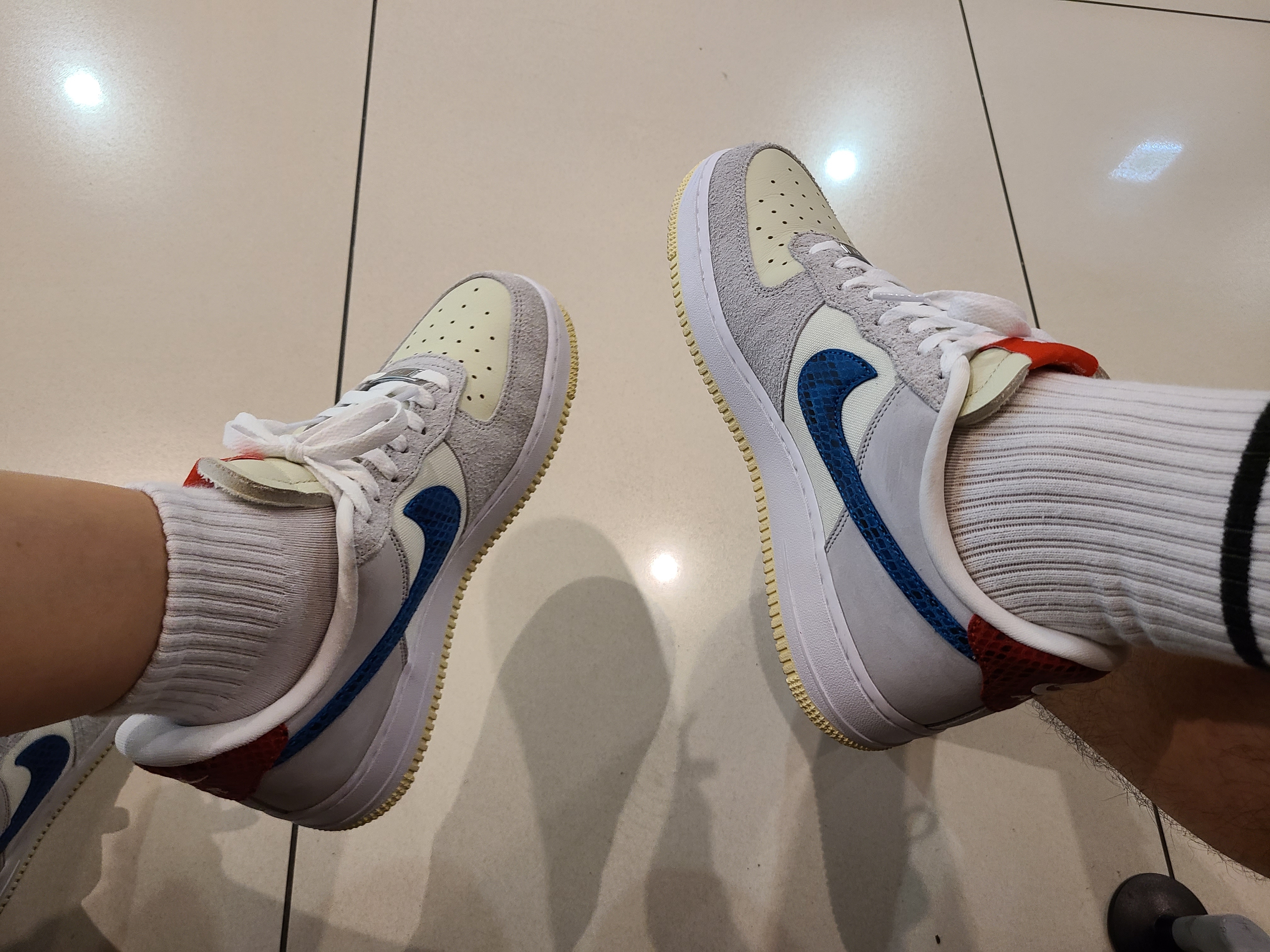 Nike x Undefeated Air Force 1 Low SP 5 On It 착용 스타일 - 2