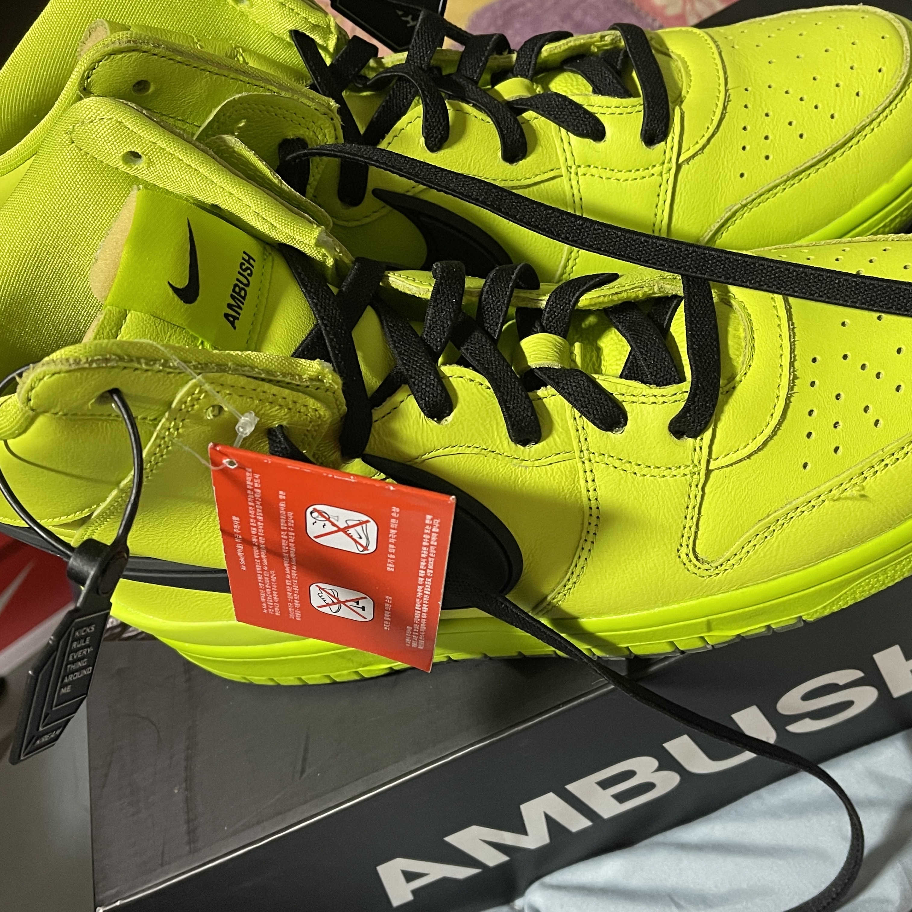 Nike x Ambush Dunk High Flash Lime 착용 스타일