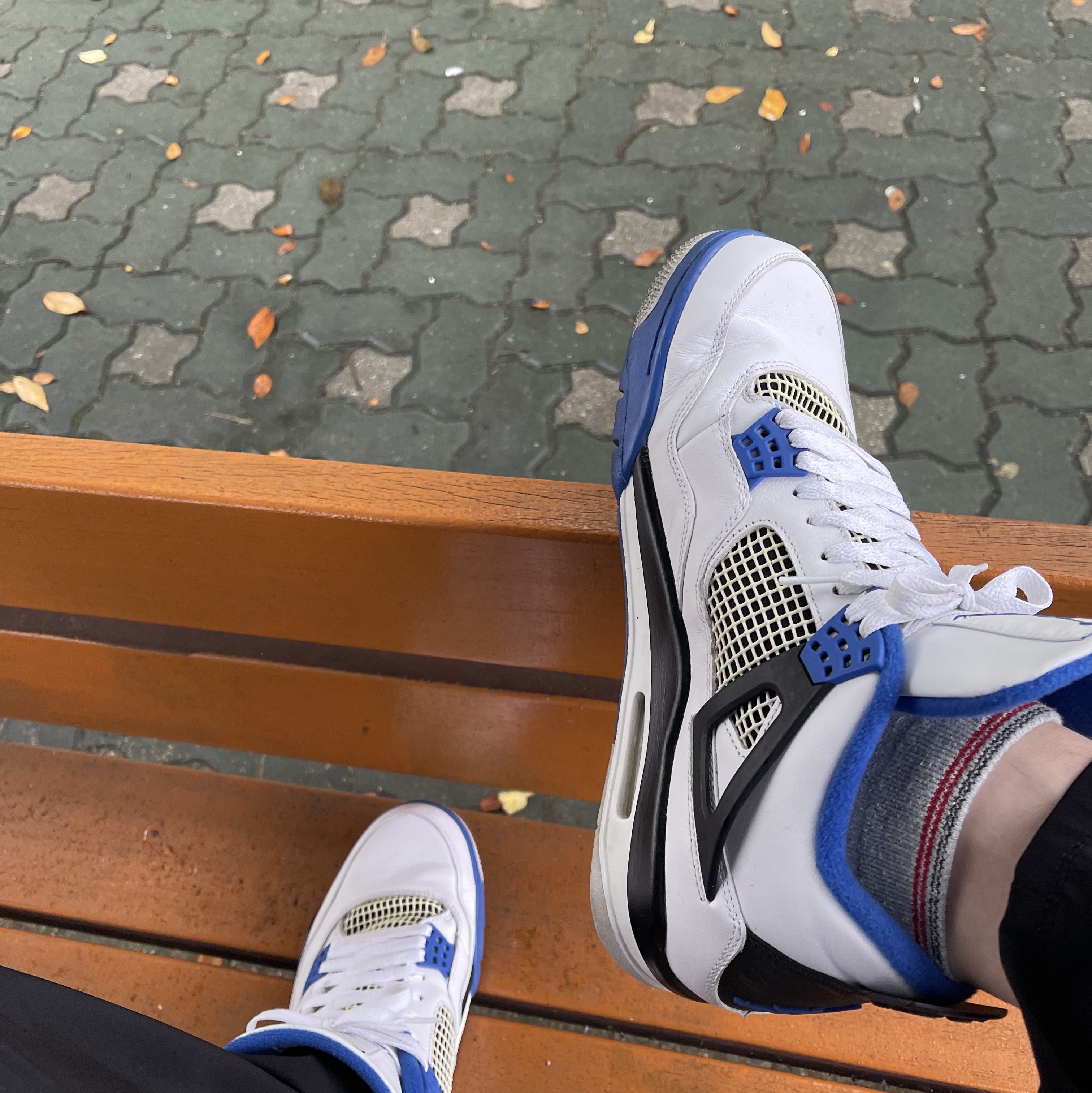 Jordan 4 Retro Motorsports 2017 착용 스타일