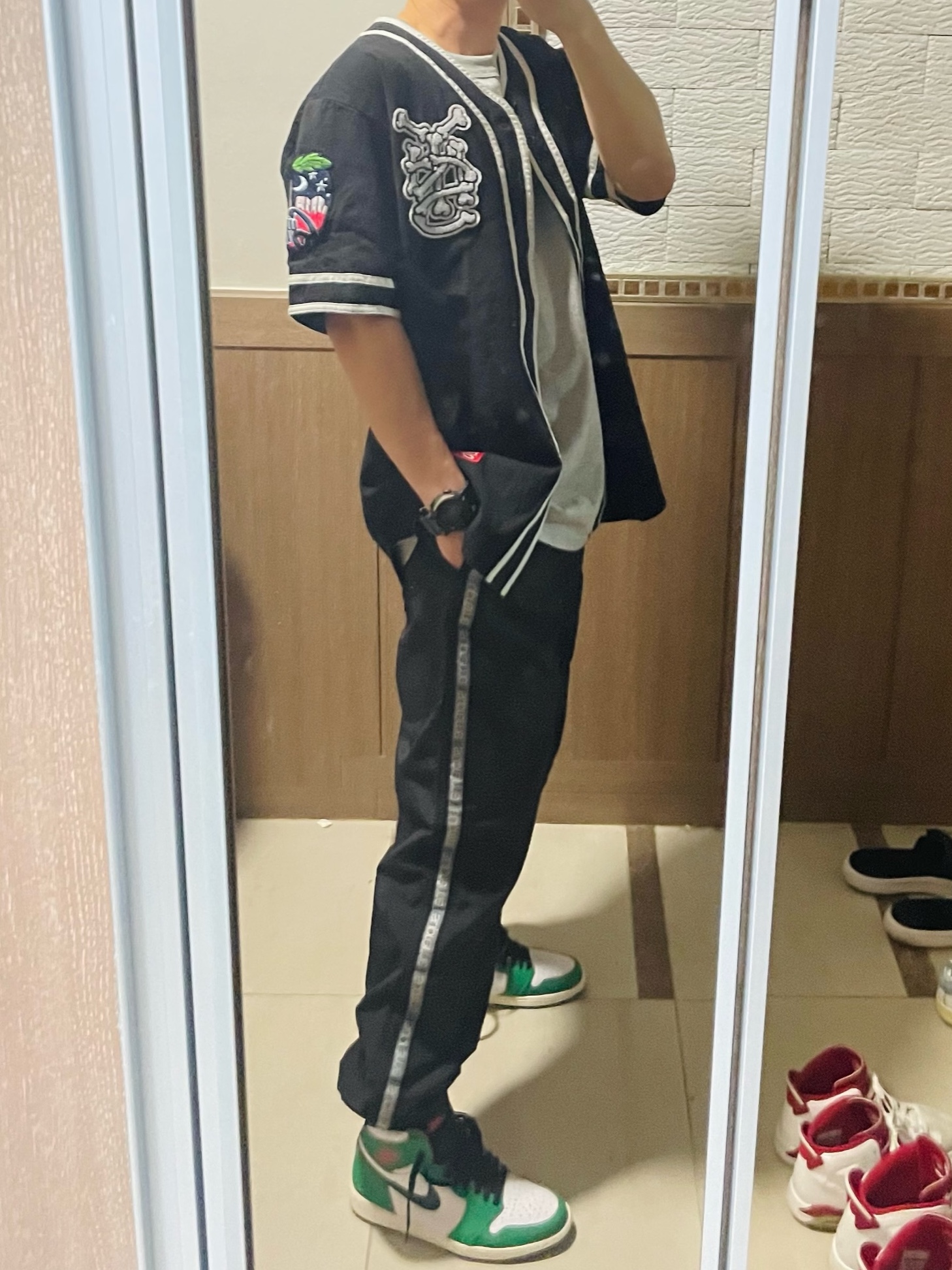 Supreme Patches Denim Baseball Jersey Black - 21SS, (W) Jordan 1 Retro High OG Lucky Green 착용 스타일 - 2