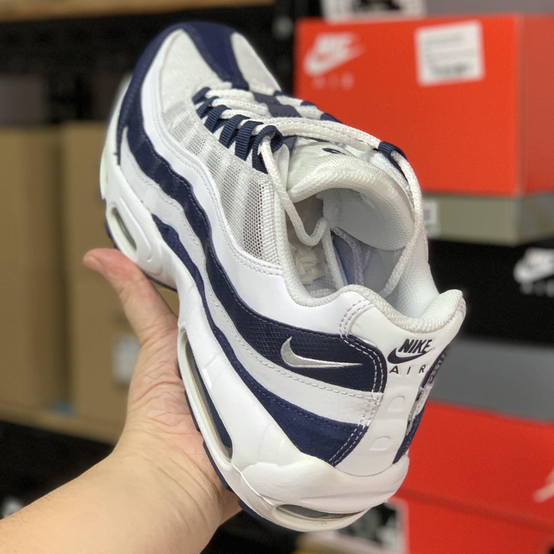 Nike Air Max 95 Essential Midnight Navy 착용 스타일 - 2
