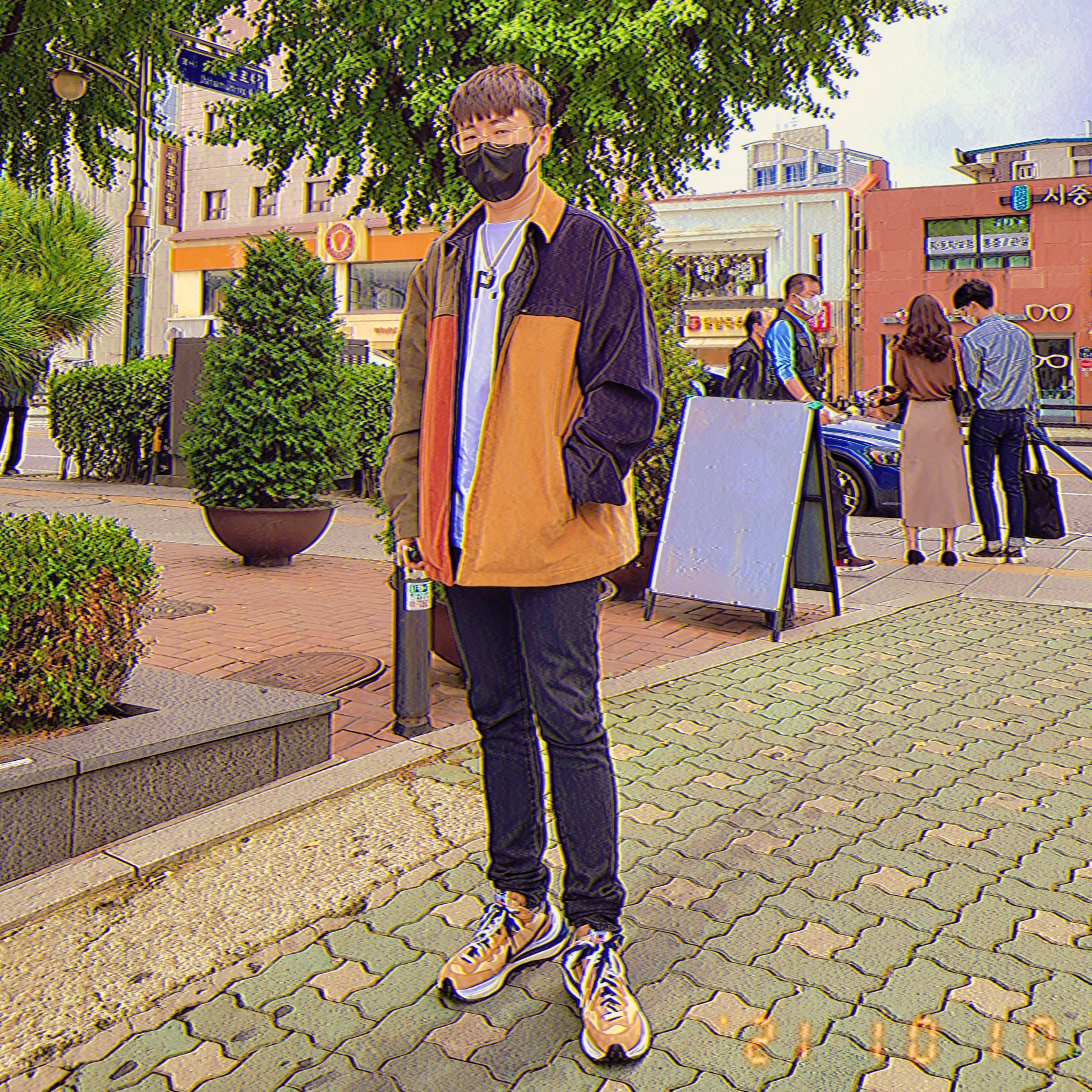 Nike x Sacai VaporWaffle Sesame and Blue Void 착용 스타일