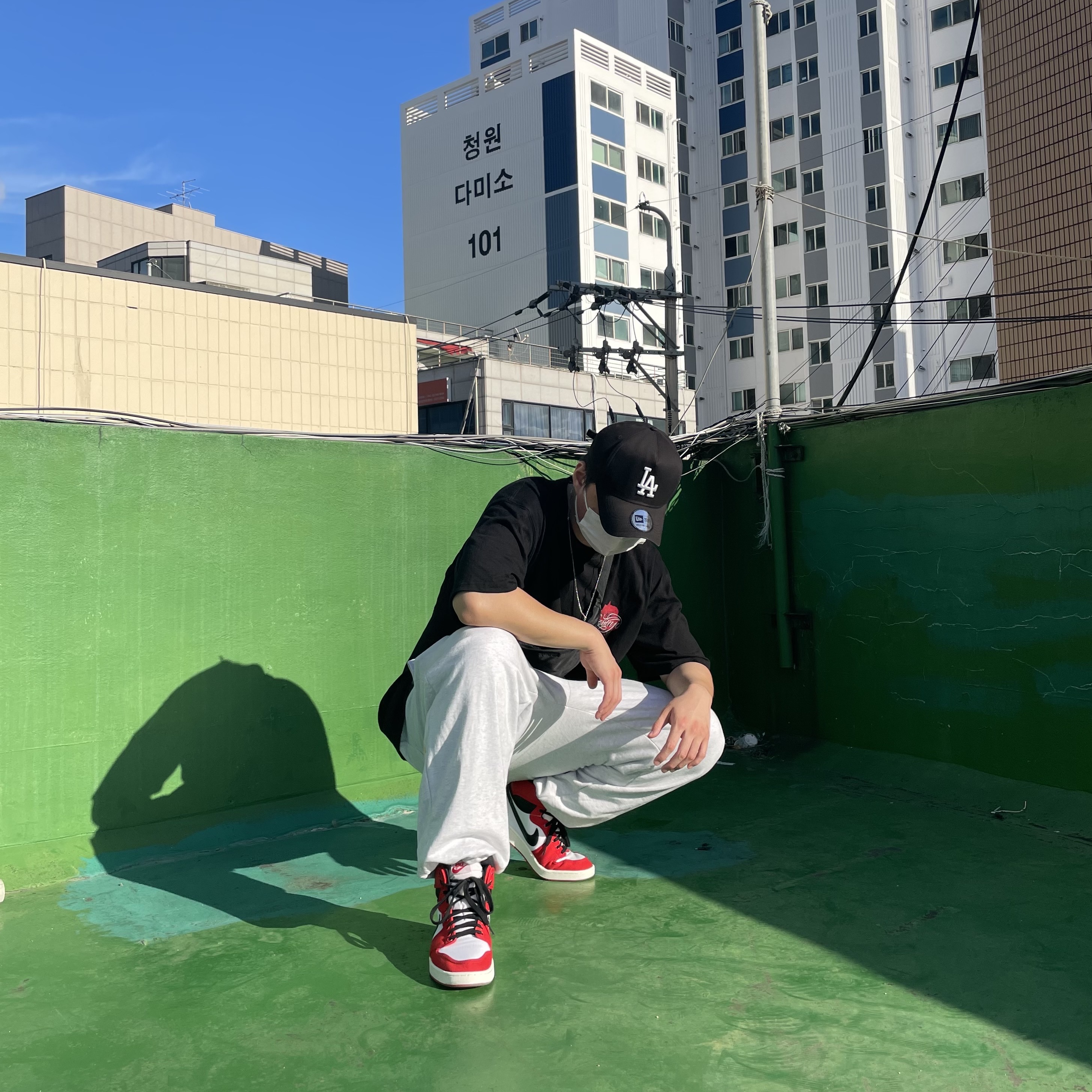 Jordan 1 KO Chicago 2021 착용 스타일 - 3