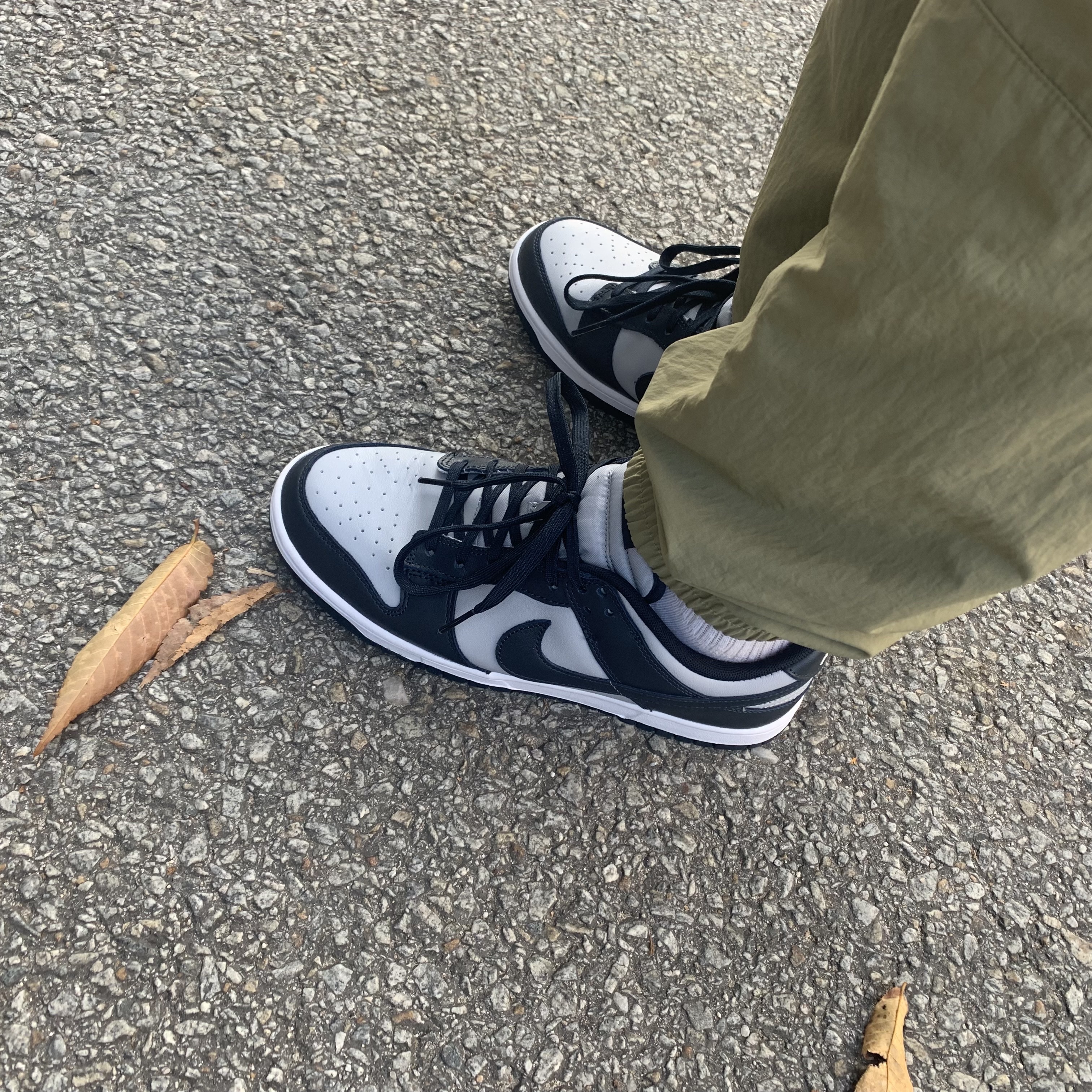 Nike Dunk Low Retro Championship Grey 착용 스타일