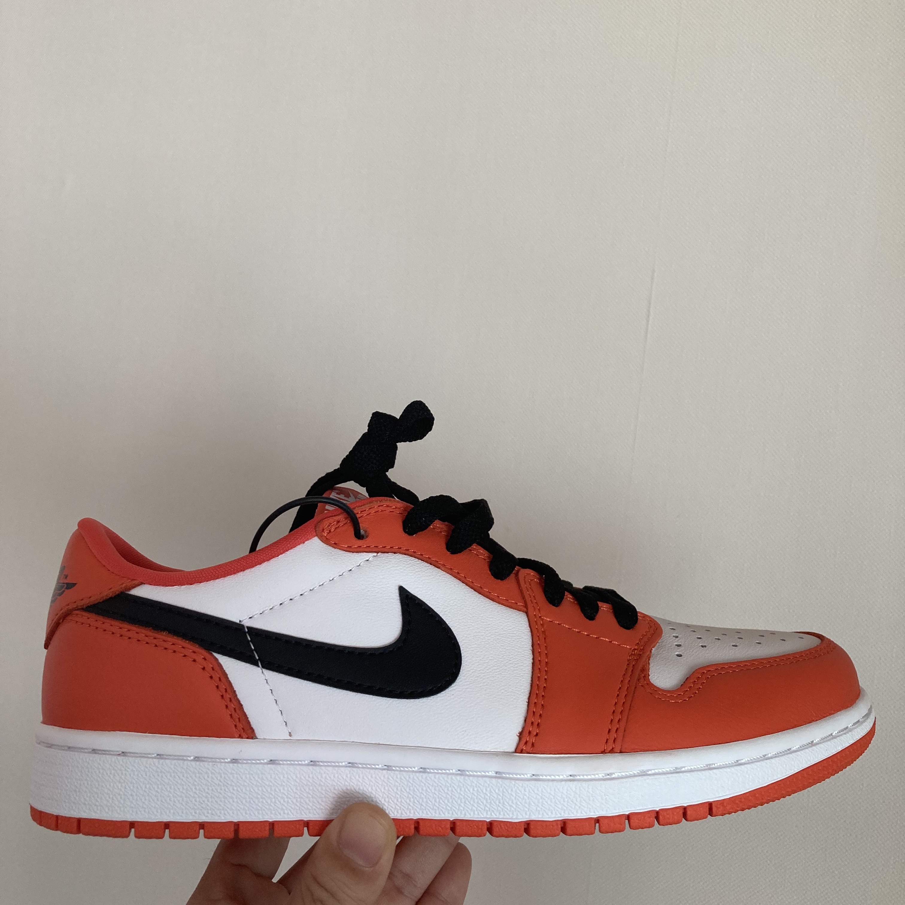 Jordan 1 Low OG Starfish, (W) Jordan 1 Low OG Starfish 착용 스타일