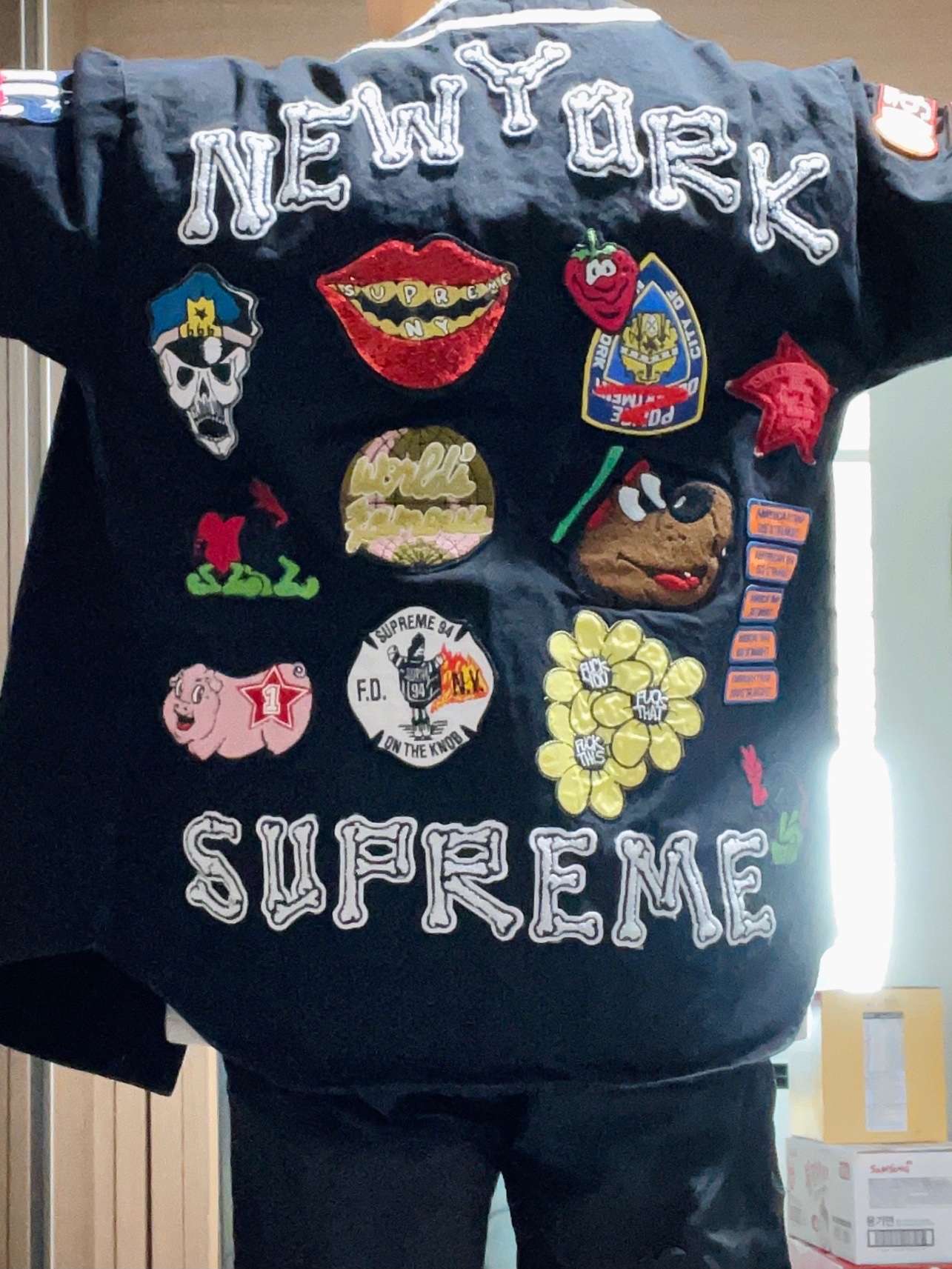 Supreme Patches Denim Baseball Jersey Black - 21SS, (W) Jordan 1 Retro High OG Lucky Green 착용 스타일 - 5