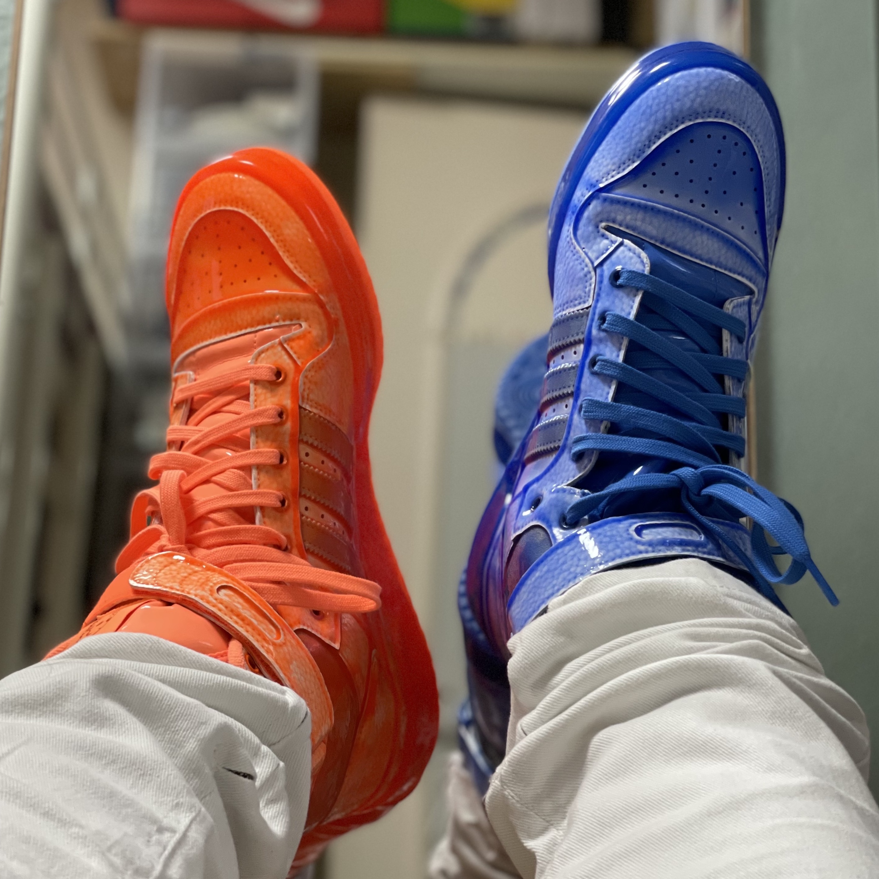 Adidas x Jeremy Scott Forum Hi Dipped Blue, Adidas x Jeremy Scott Forum Hi Dipped Orange 착용 스타일