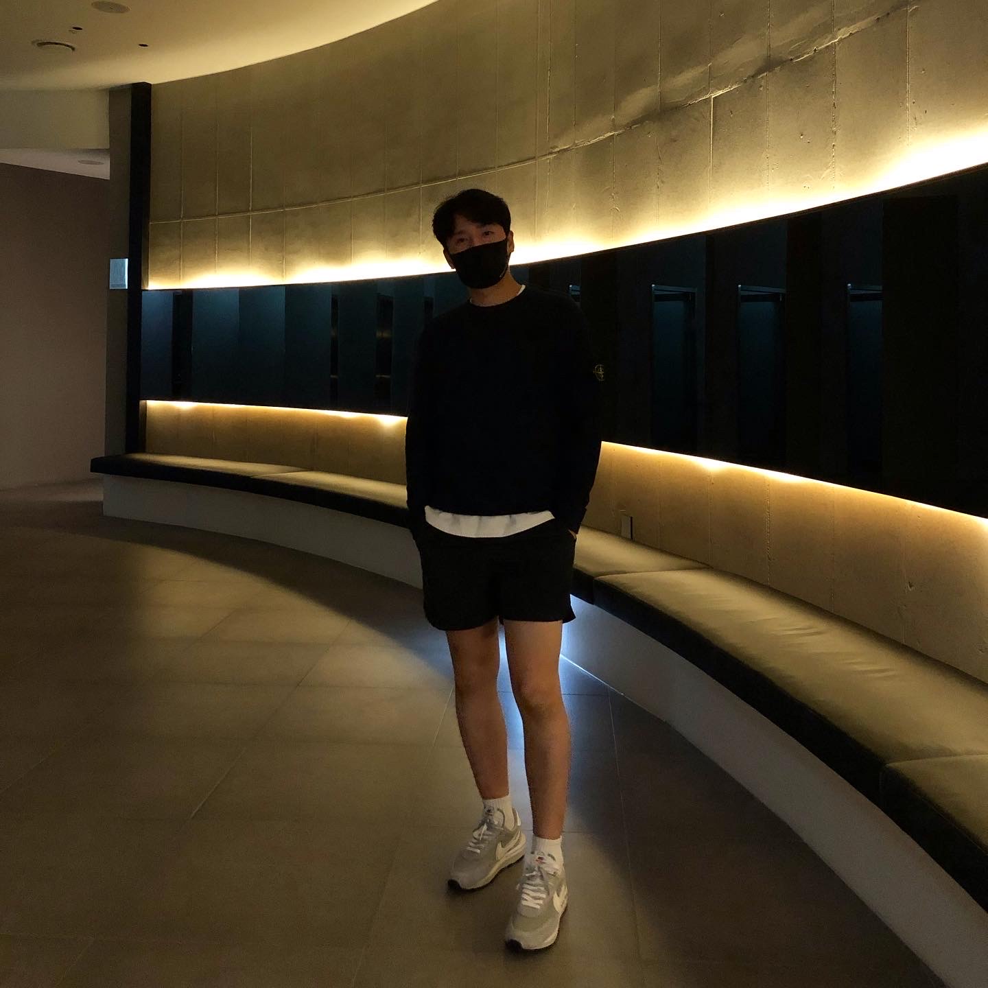 Nike x Sacai x Fragment LDWaffle Light Smoke Grey 착용 스타일 - 1