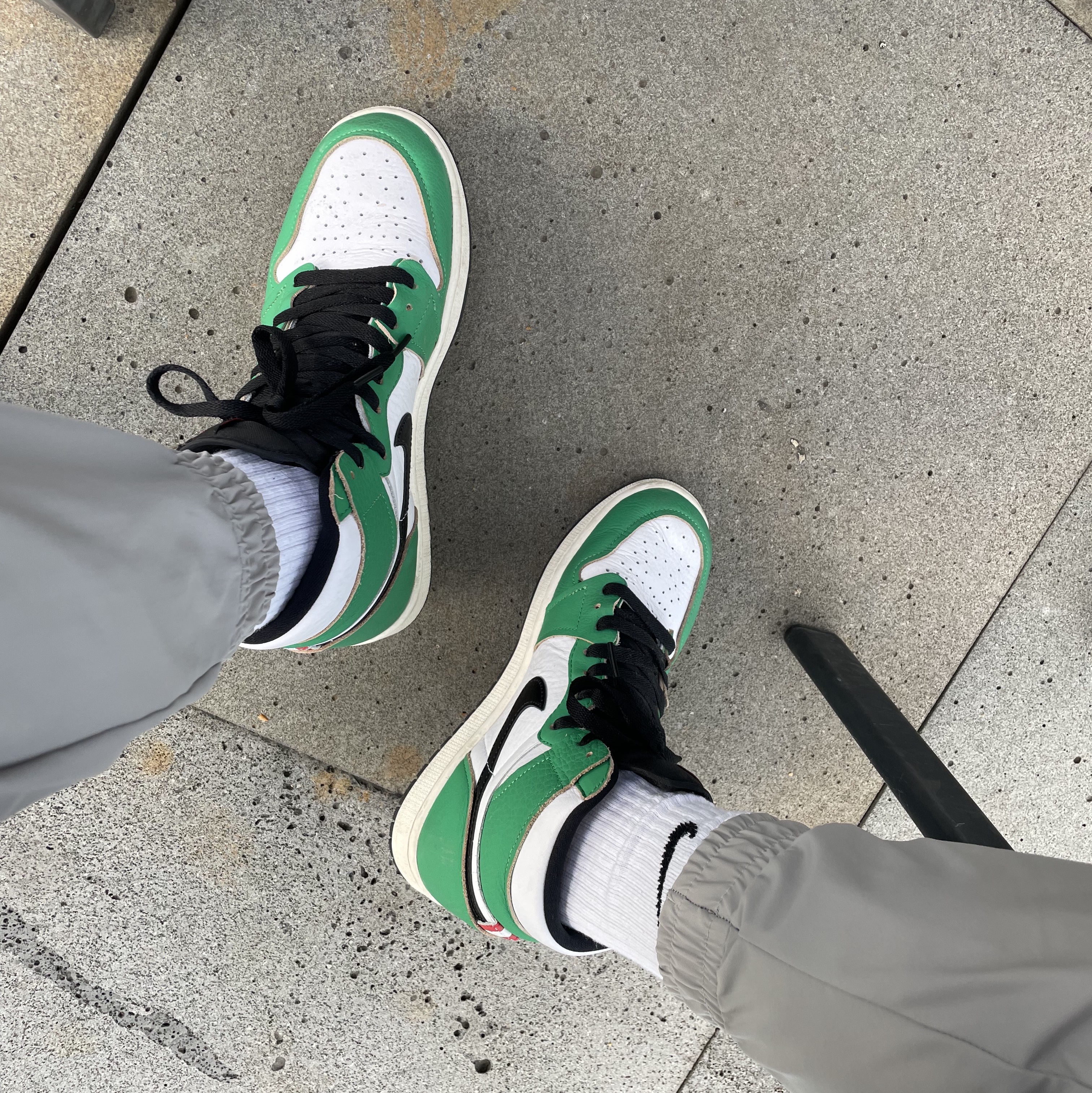 (W) Jordan 1 Retro High OG Lucky Green 착용 스타일