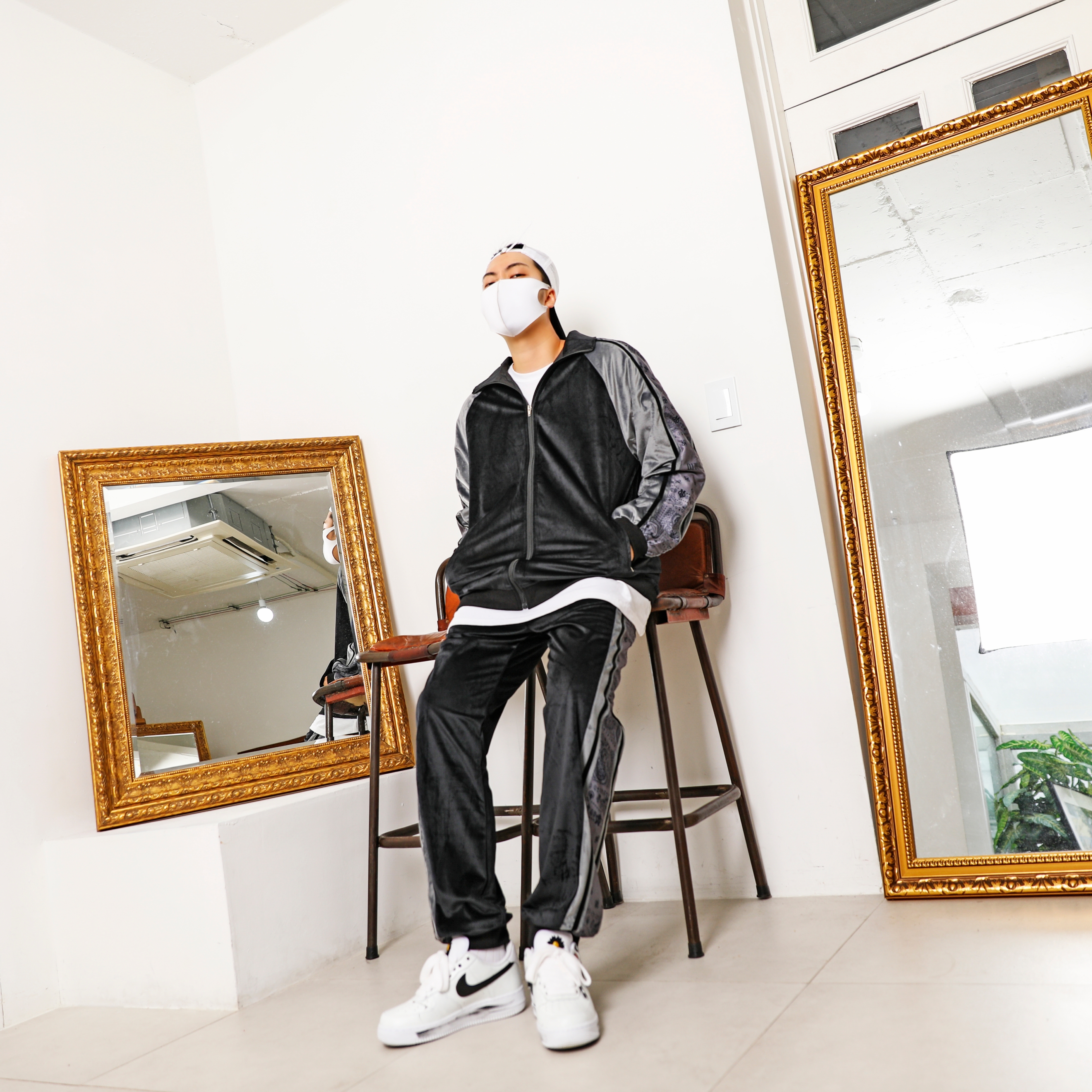 Nike x Peaceminusone Air Force 1 Low Para-Noise 2.0 착용 스타일 - 3