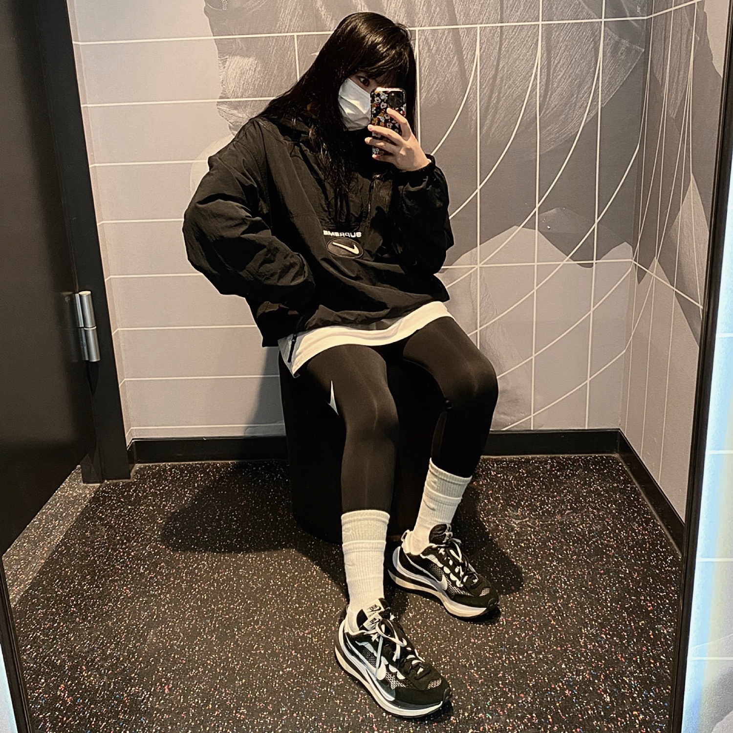 Nike x Sacai VaporWaffle Black White, Supreme x Nike Jewel Reversible Ripstop Anorak Black - 20FW 착용 스타일