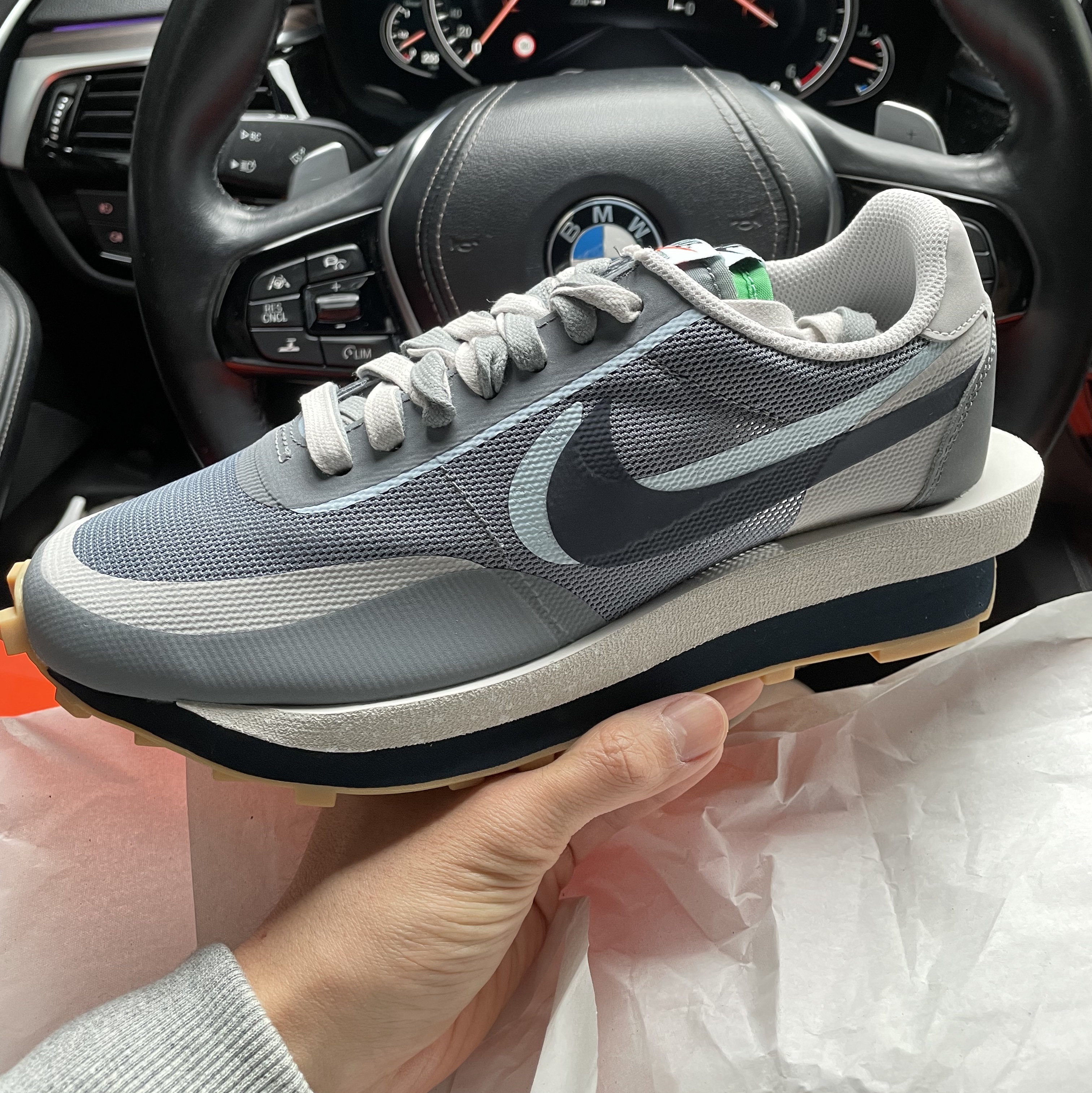Nike x Sacai x Clot LDWaffle Cool Grey 착용 스타일 - 1