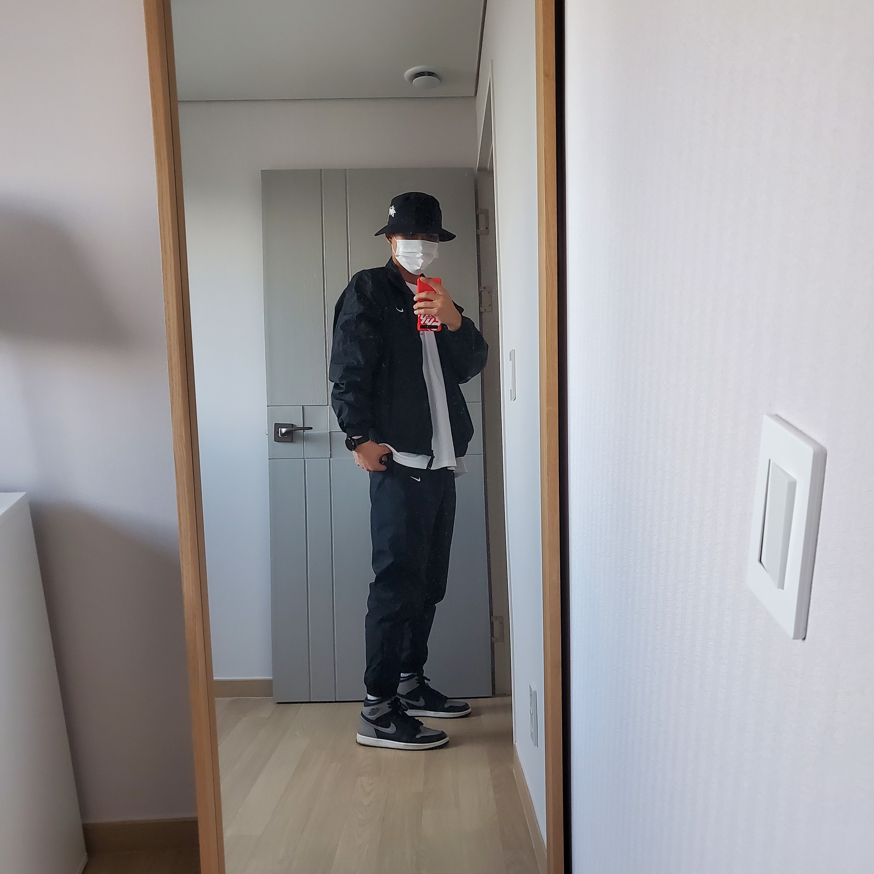 Nike M NRG Solo Swoosh Track Jacket Black - Asia, Nike M NRG Solo Swoosh Track Pants Black - Asia 착용 스타일 - 1