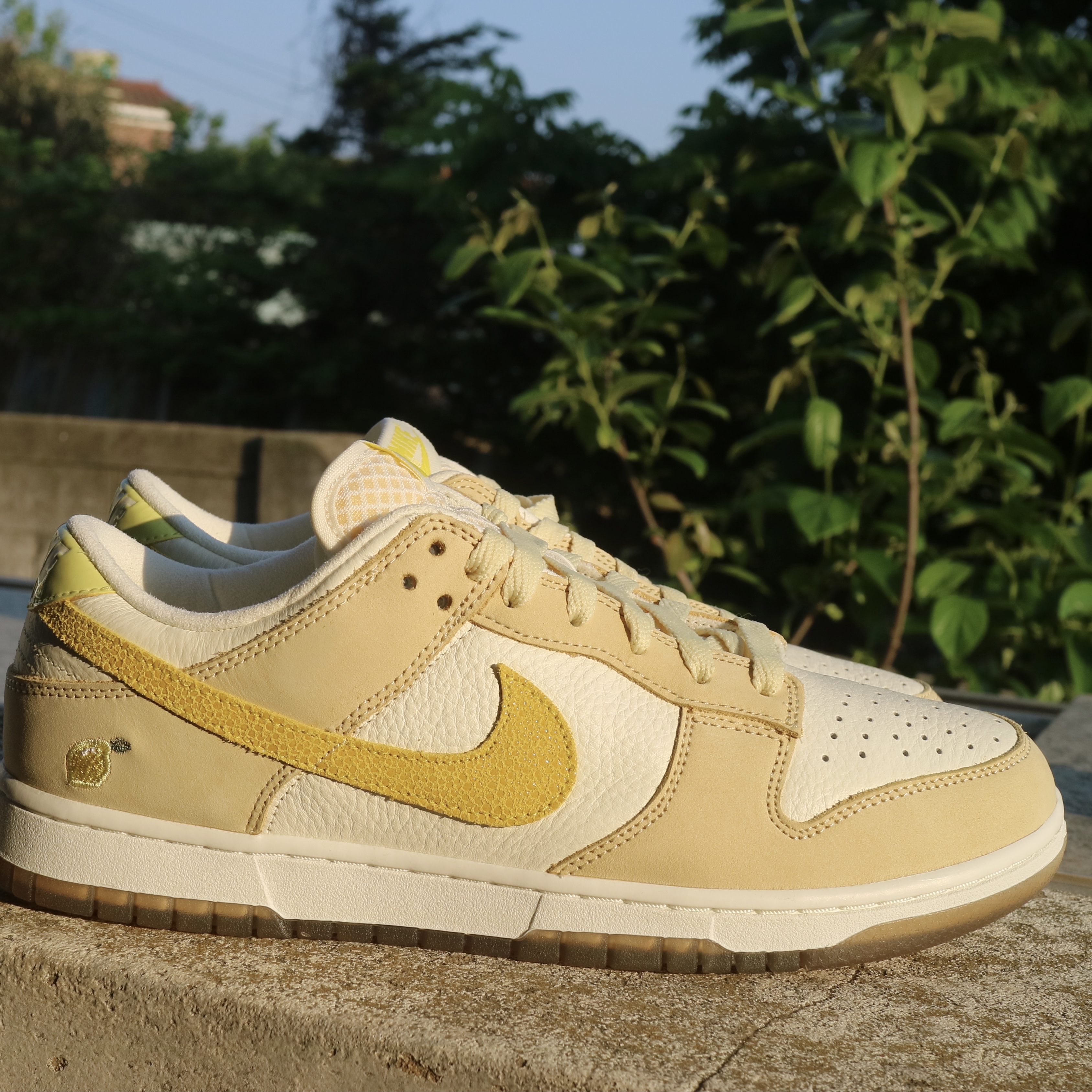 (W) Nike Dunk Low Lemon Drop 착용 스타일
