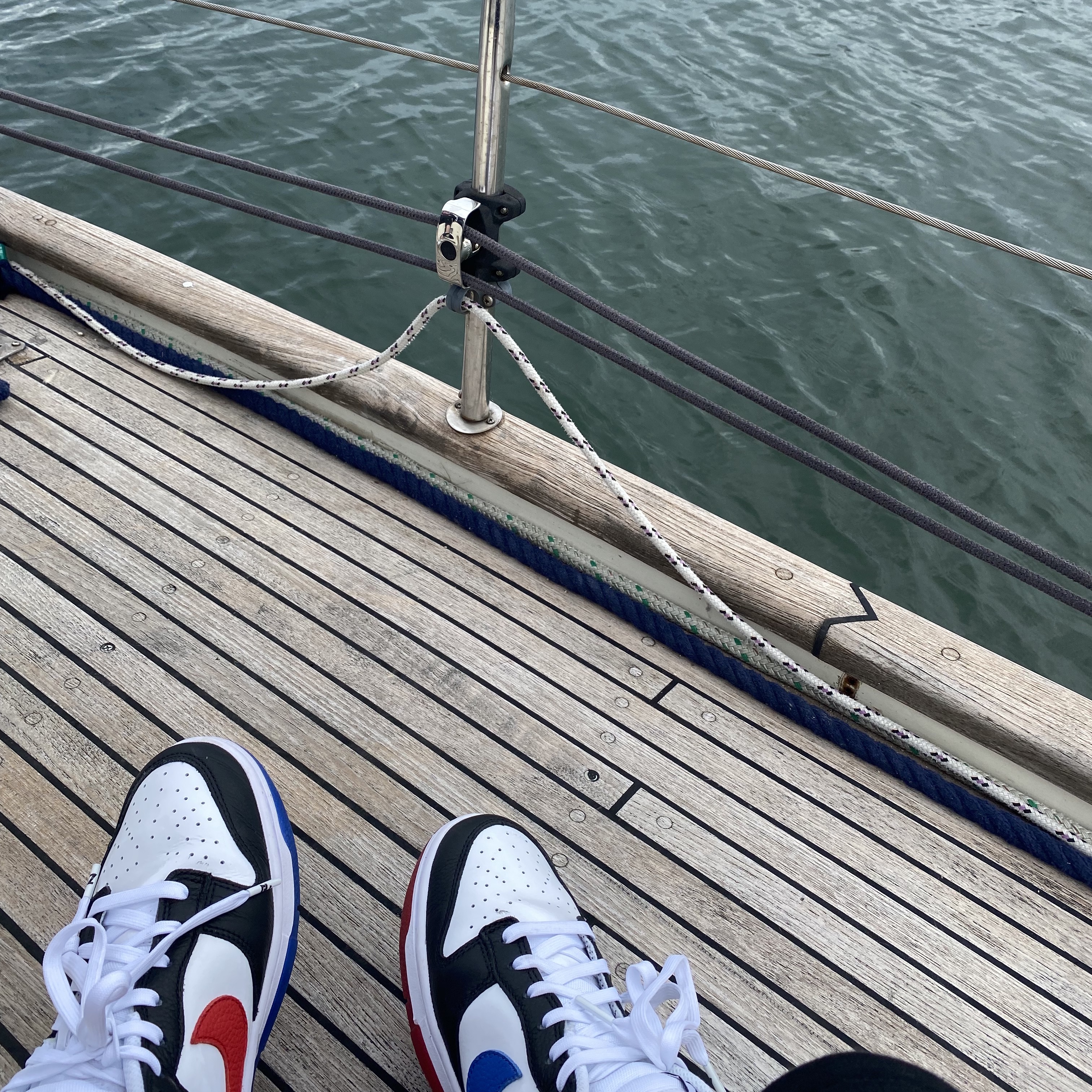 Nike Dunk Low SE Seoul (With Special Gift) 착용 스타일