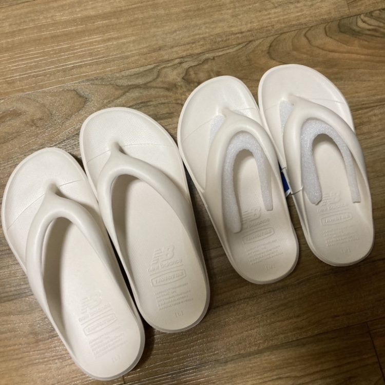 New Balance x Taw&Toe Flip Flop Ivory 착용 스타일 - 4