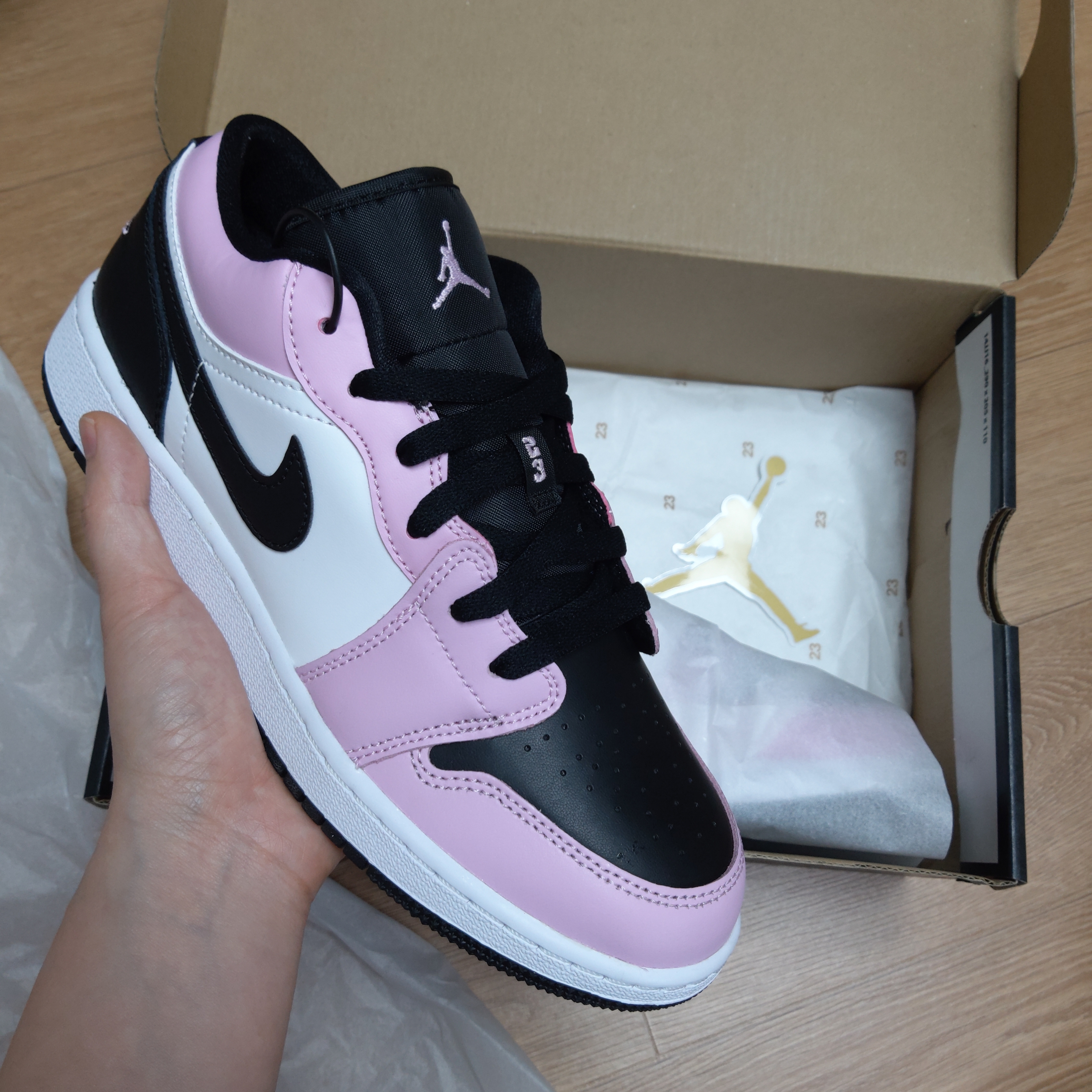 (GS) Jordan 1 Low Light Arctic Pink 착용 스타일
