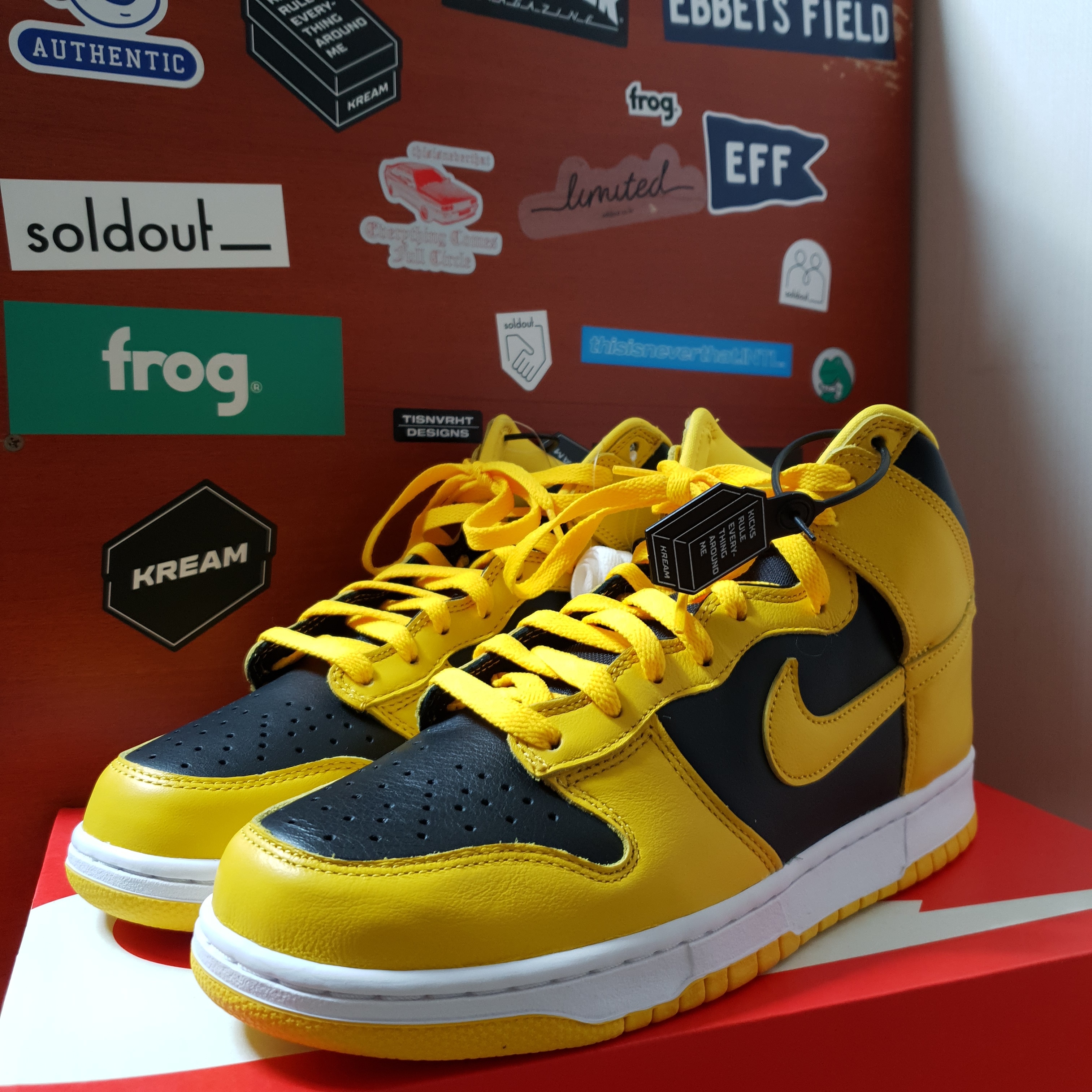 Nike Dunk High SP Varsity Maize 착용 스타일