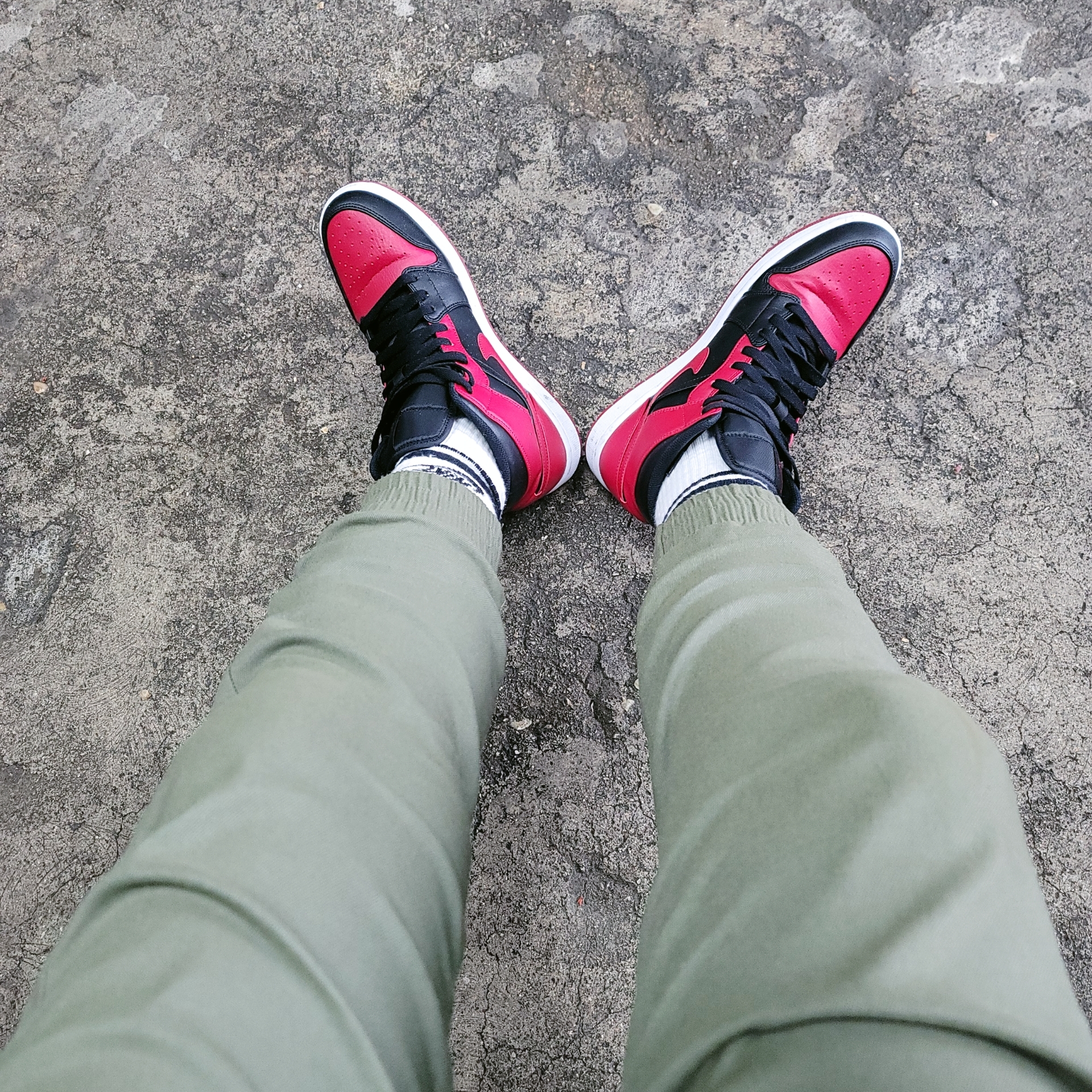 Jordan 1 Mid Bred Banned 2020 착용 스타일