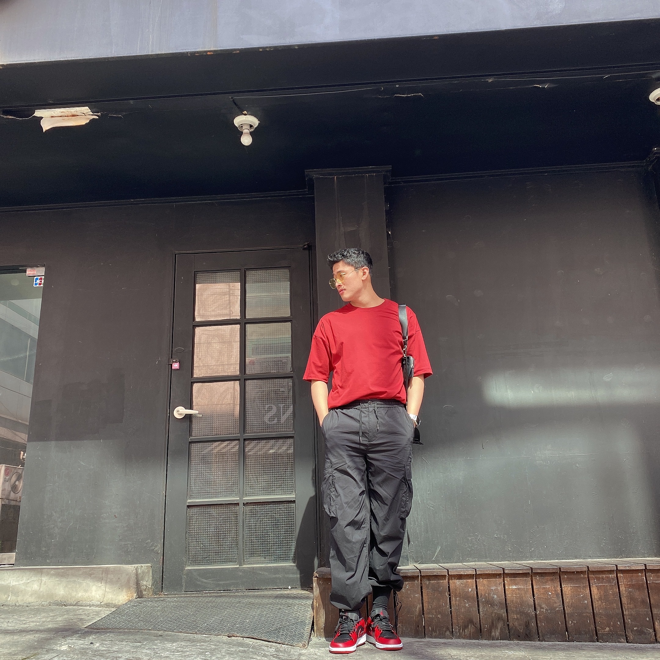 Jordan 1 Low Varsity Red 착용 스타일 - 1