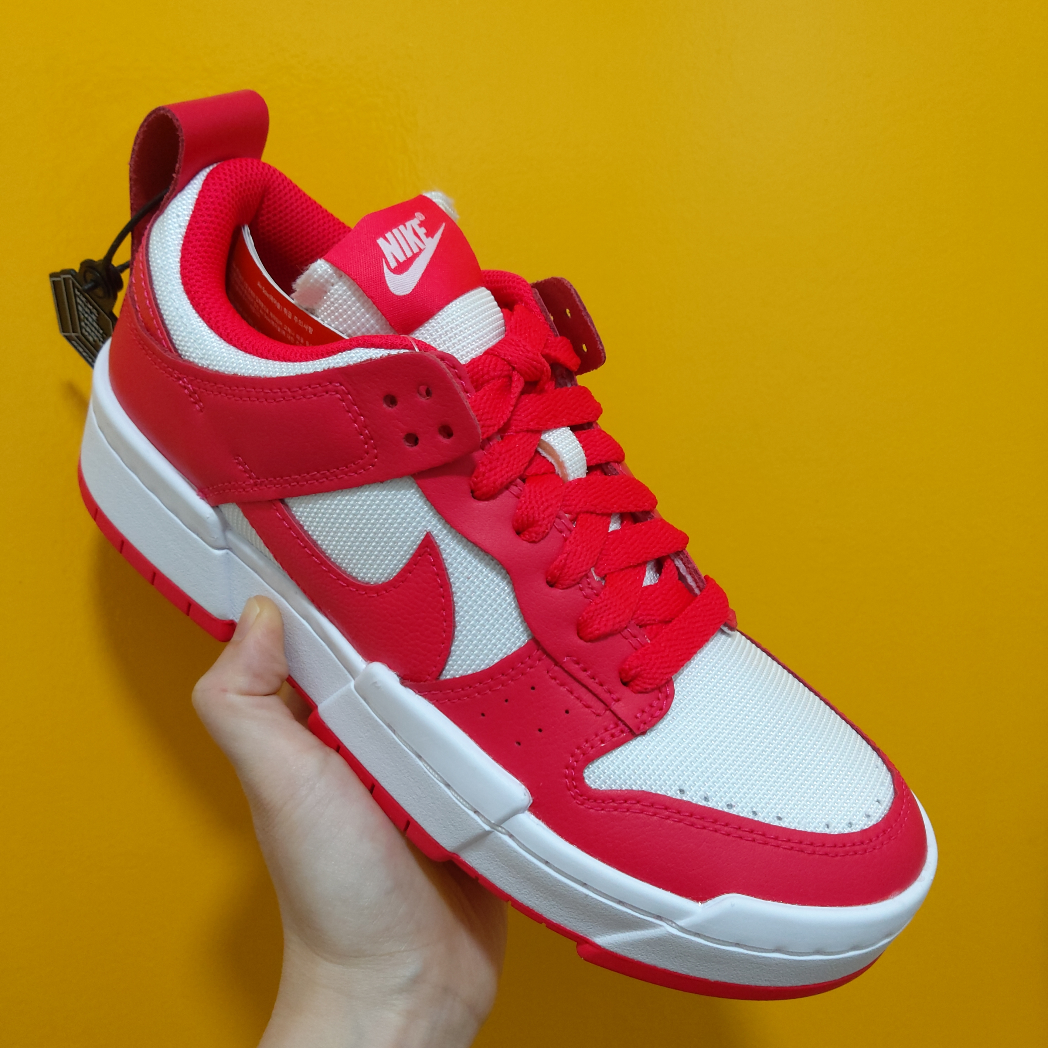 (W) Nike Dunk Low Disrupt Siren Red 착용 스타일 - 1