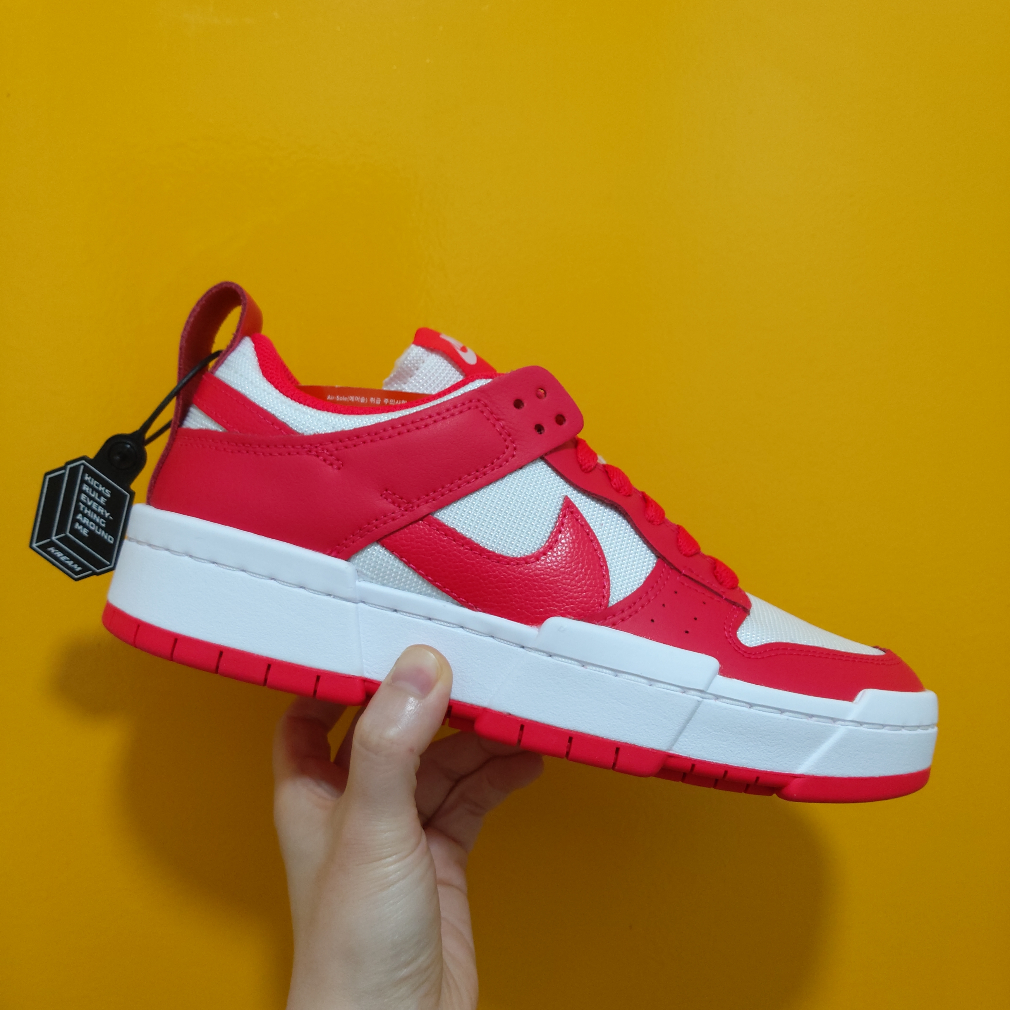 (W) Nike Dunk Low Disrupt Siren Red 착용 스타일 - 3