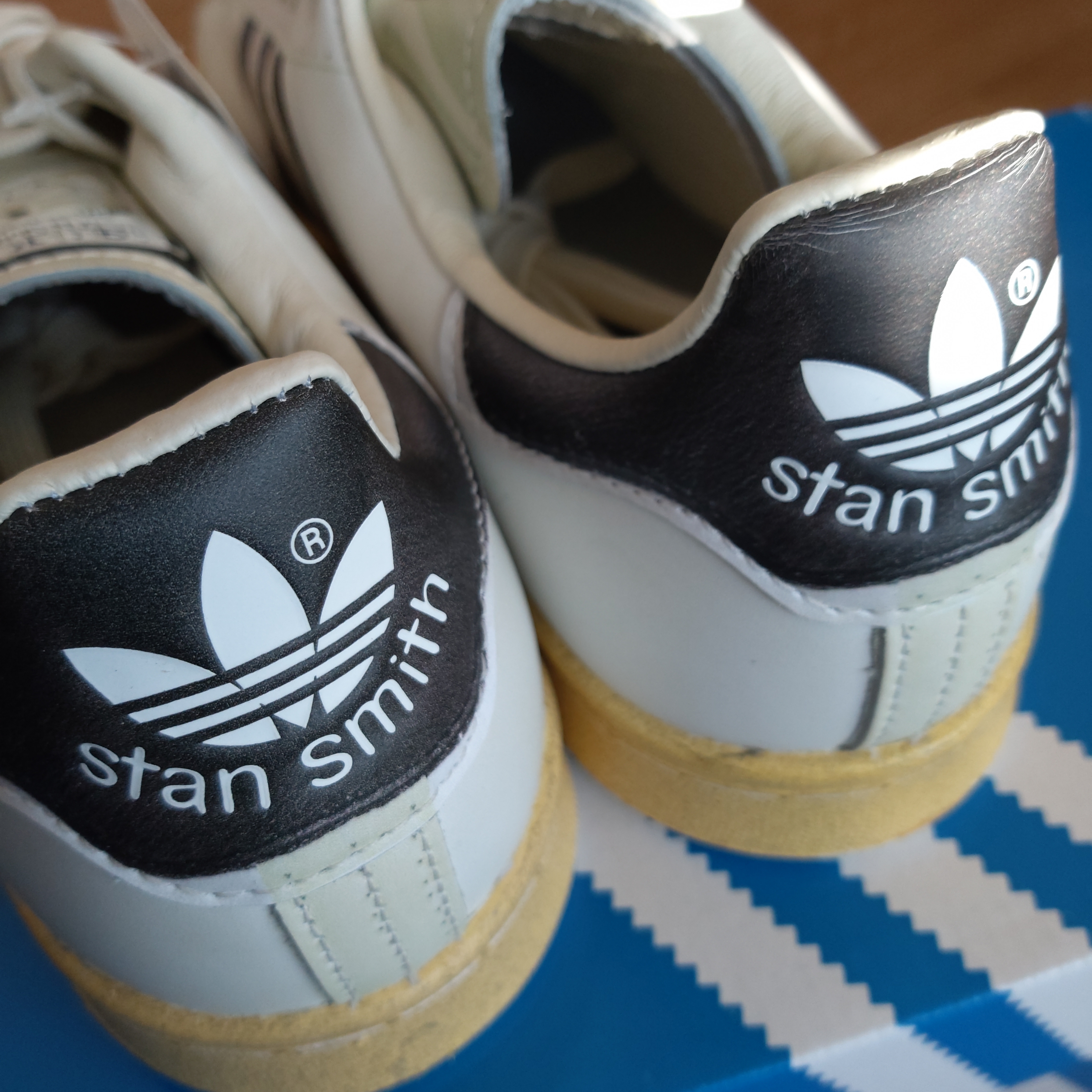 Nike Moon Racer Monarch, Adidas Stan Smith Superstan White Black 착용 스타일 - 4