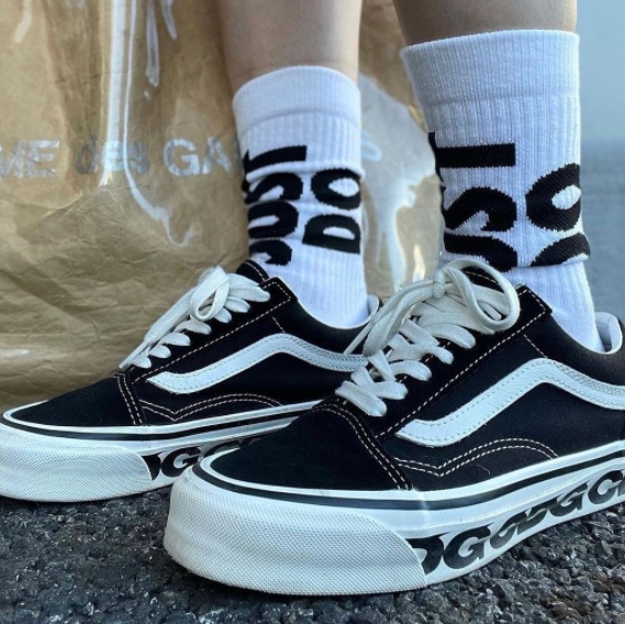 Vans Vault x CDG OG Old Skool LX Side Wall 착용 스타일 - 3