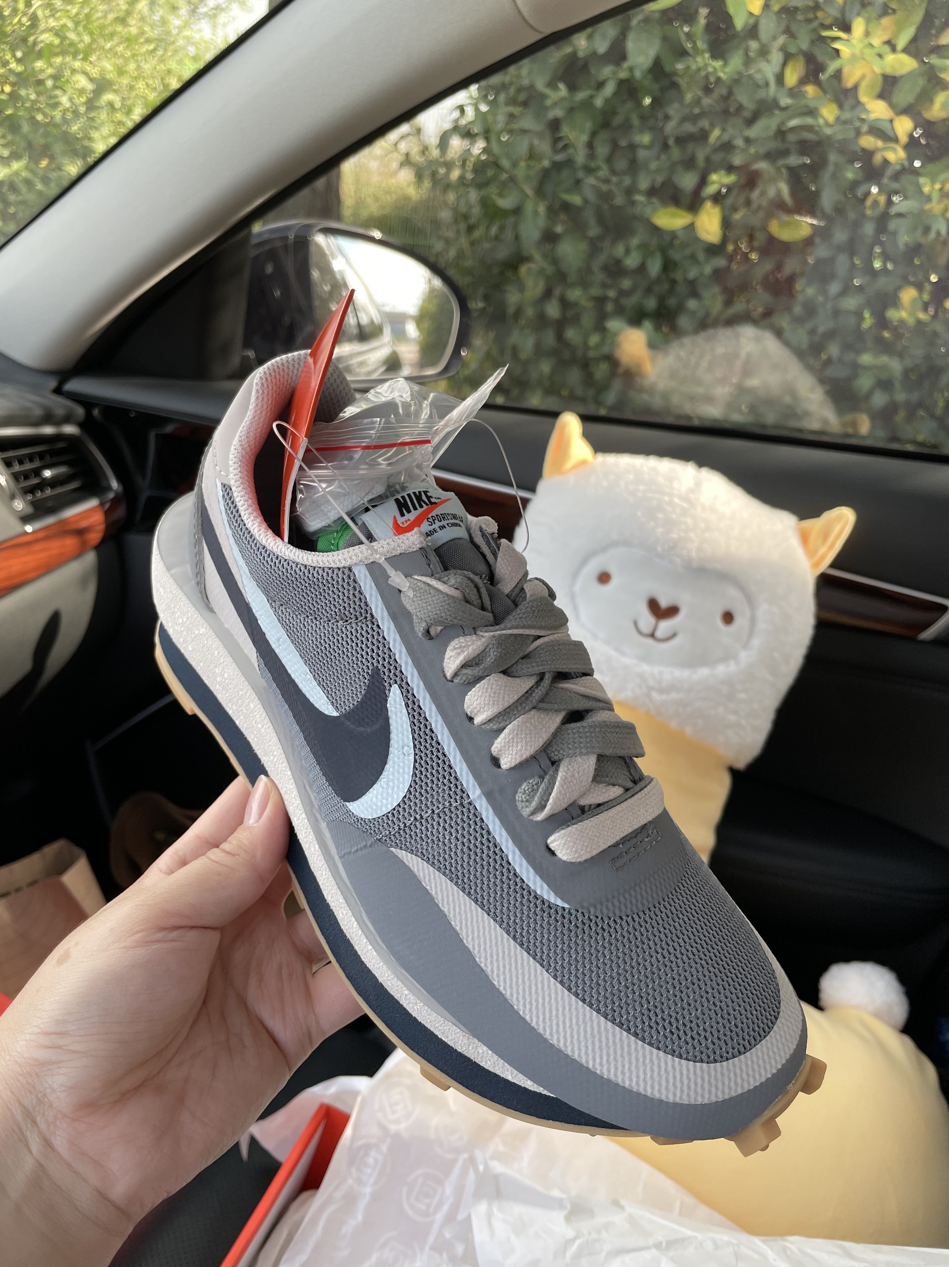 Nike x Sacai x Clot LDWaffle Cool Grey 착용 스타일 - 2