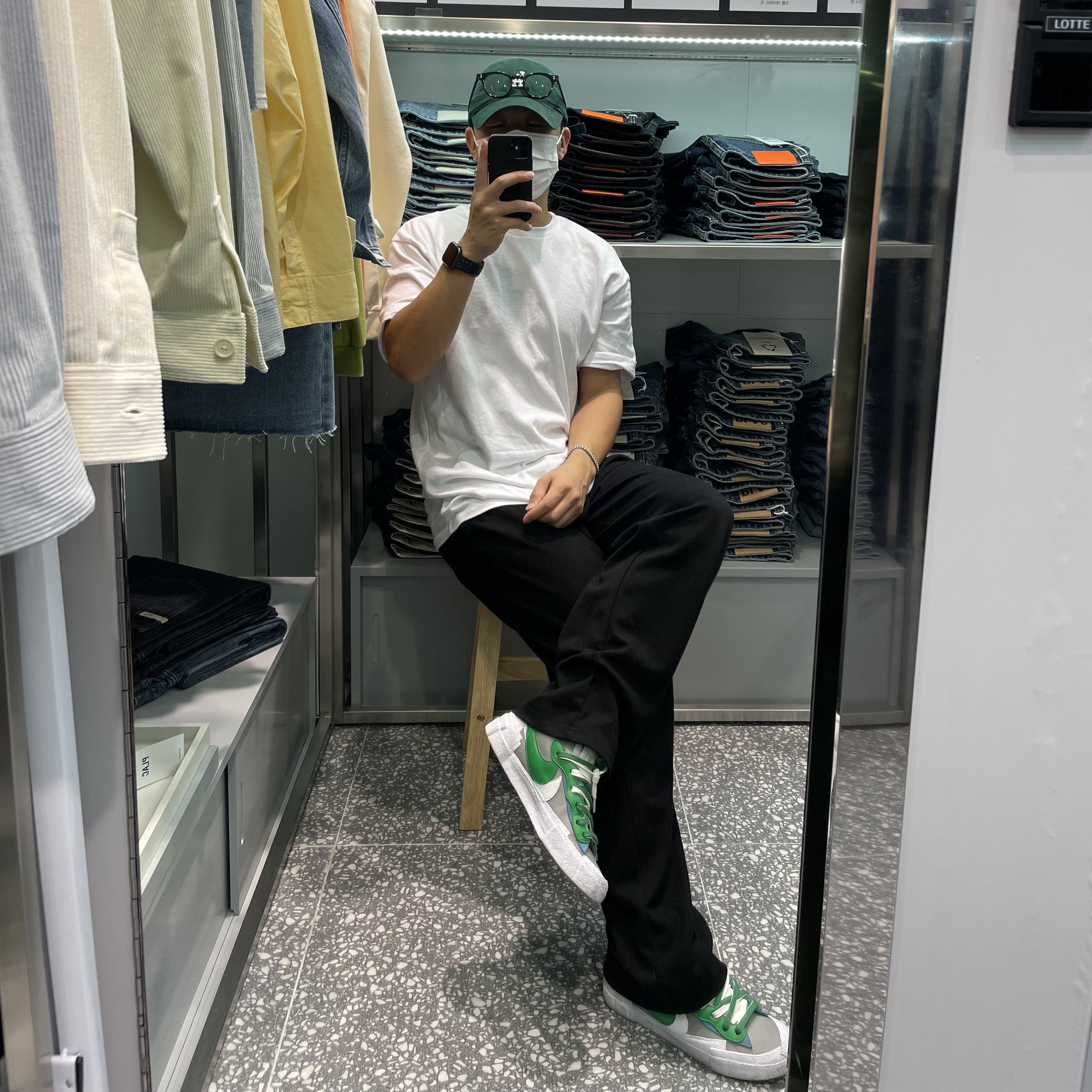 Nike x Sacai Blazer Low Classic Green 착용 스타일