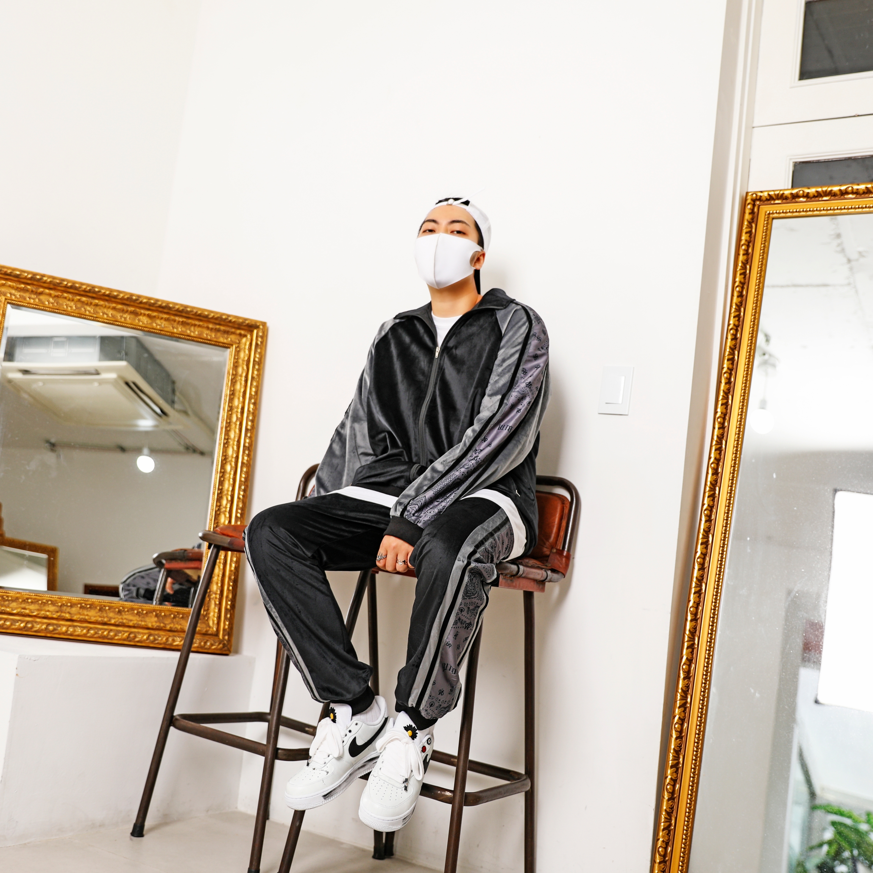 Nike x Peaceminusone Air Force 1 Low Para-Noise 2.0 착용 스타일 - 2