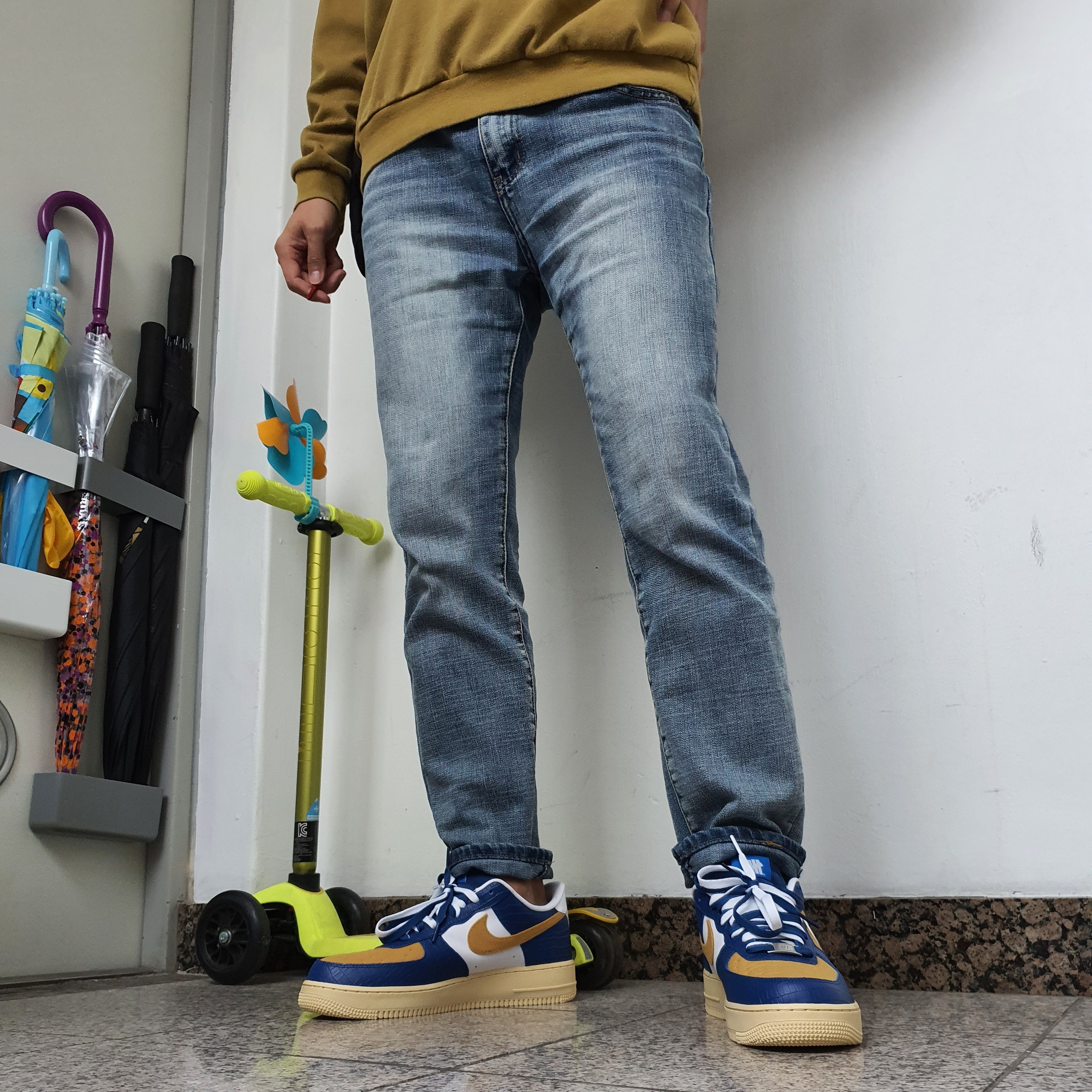 Nike x Undefeated Air Force 1 Low SP 5 On It Court Blue 착용 스타일 - 3