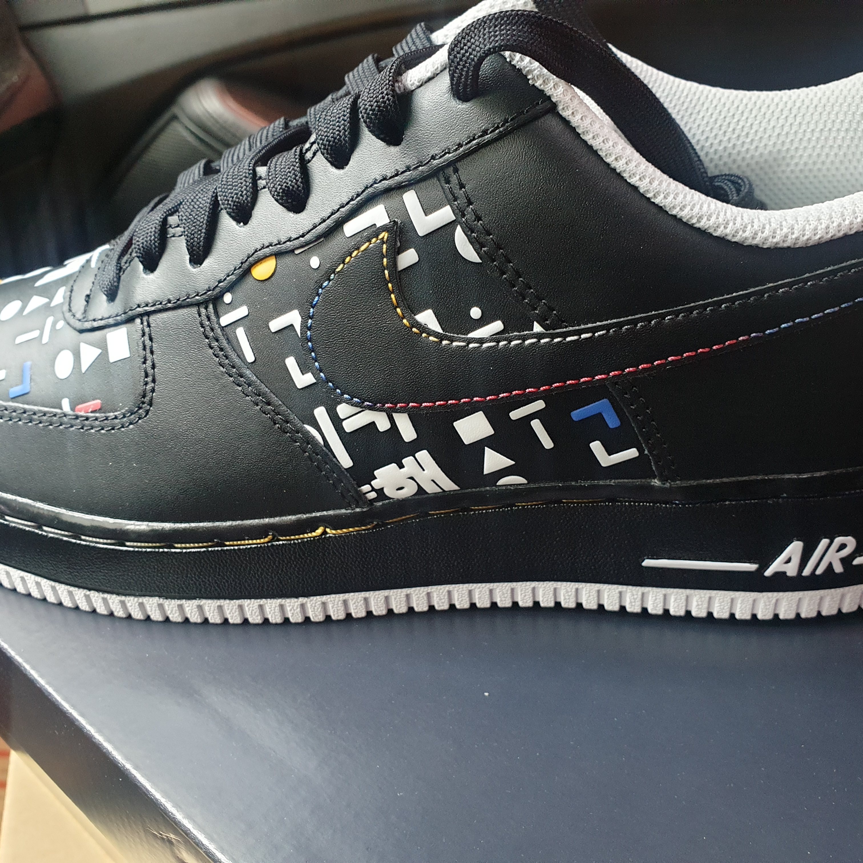 Nike Air Force 1 '07 LV8 Hangul Day 착용 스타일 - 4