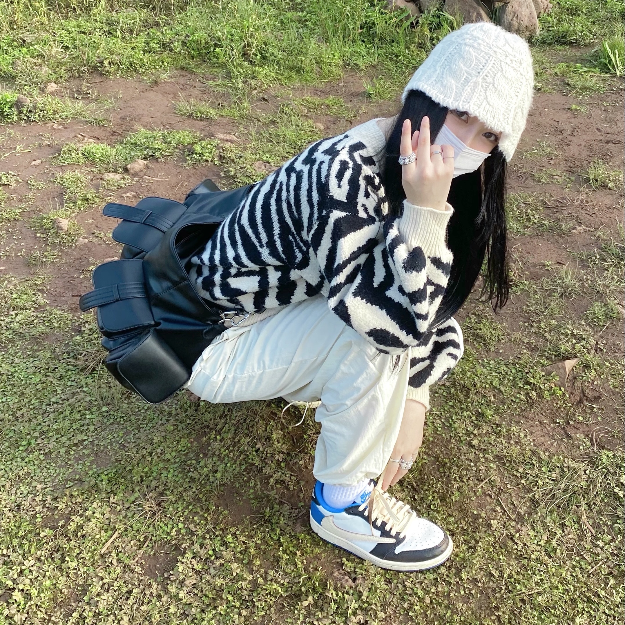 Jordan 1 x Travis Scott x Fragment Retro Low OG SP Military Blue 착용 스타일
