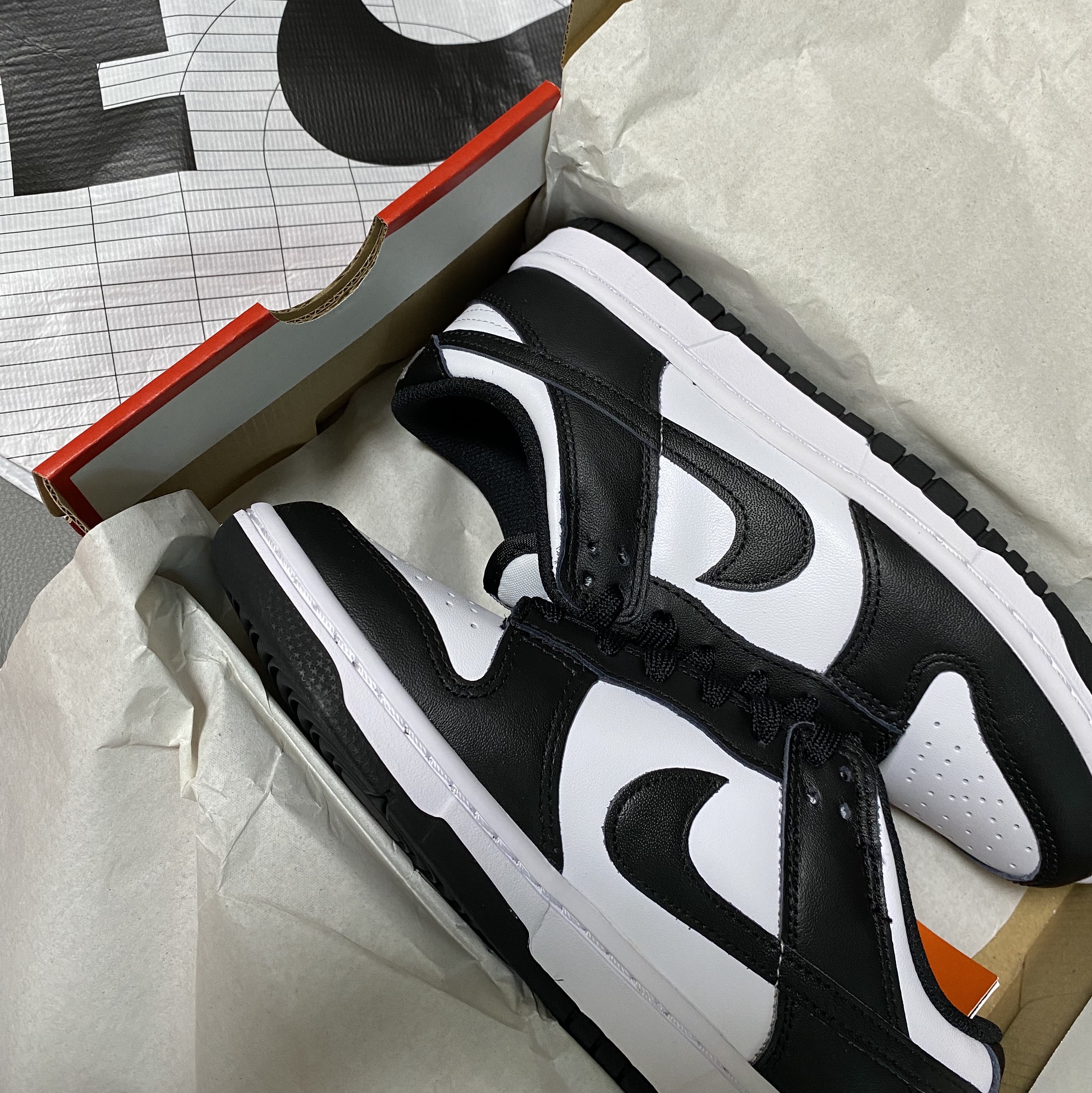 (W) Nike Dunk Low Black 착용 스타일