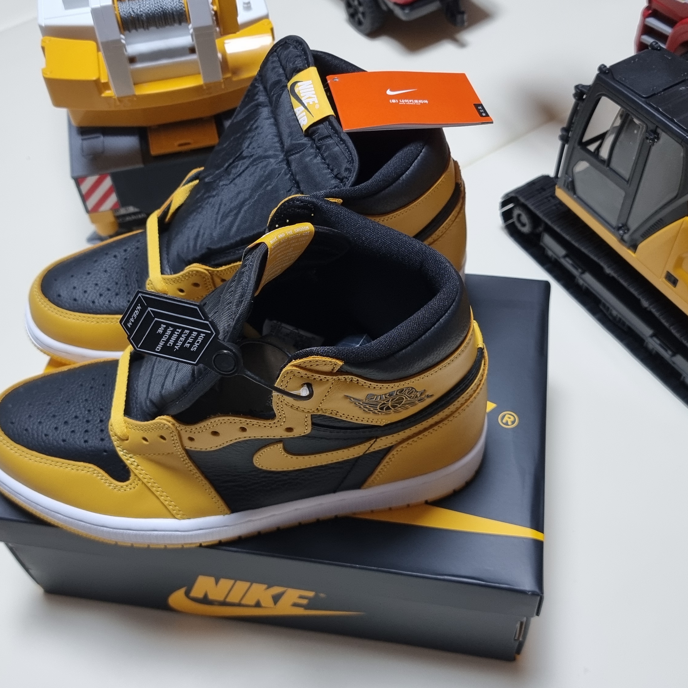 Jordan 1 Retro High OG Pollen 착용 스타일 - 2