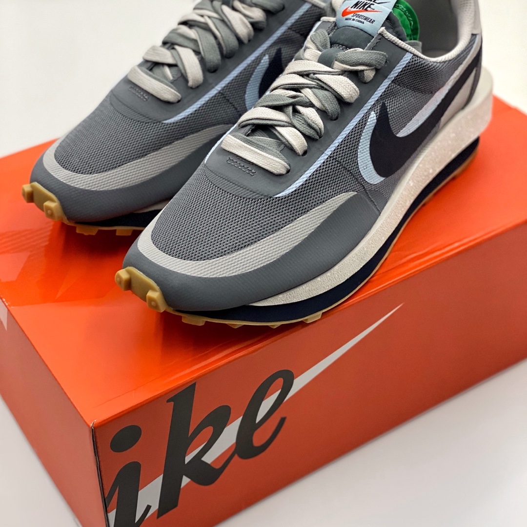 Nike x Sacai x Clot LDWaffle Cool Grey 착용 스타일 - 2