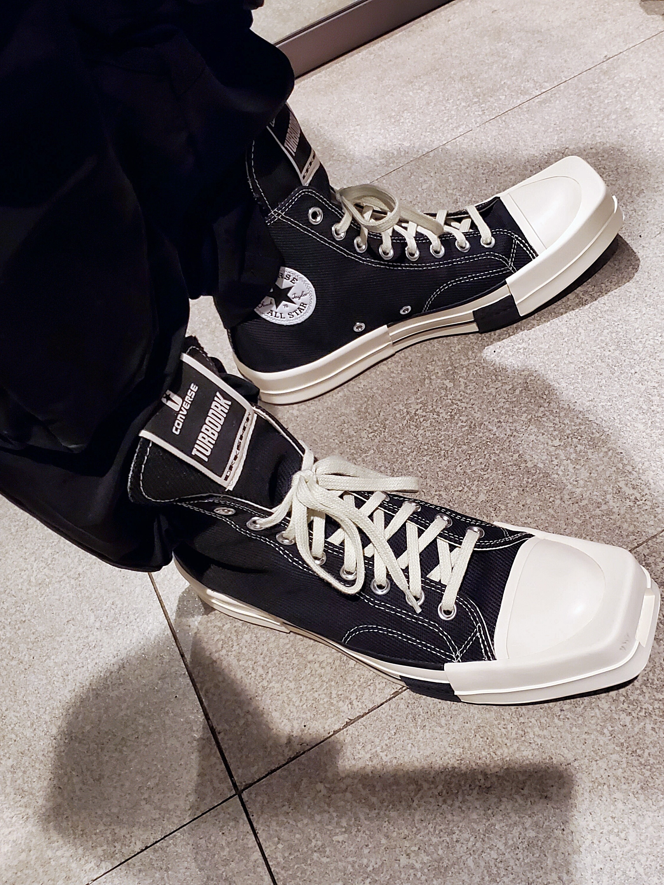 Nike x Stussy WT T-Shirt White - US/EU, Converse x Drkshdw Turbodrk Chuck 70 Hi Black 착용 스타일 - 2