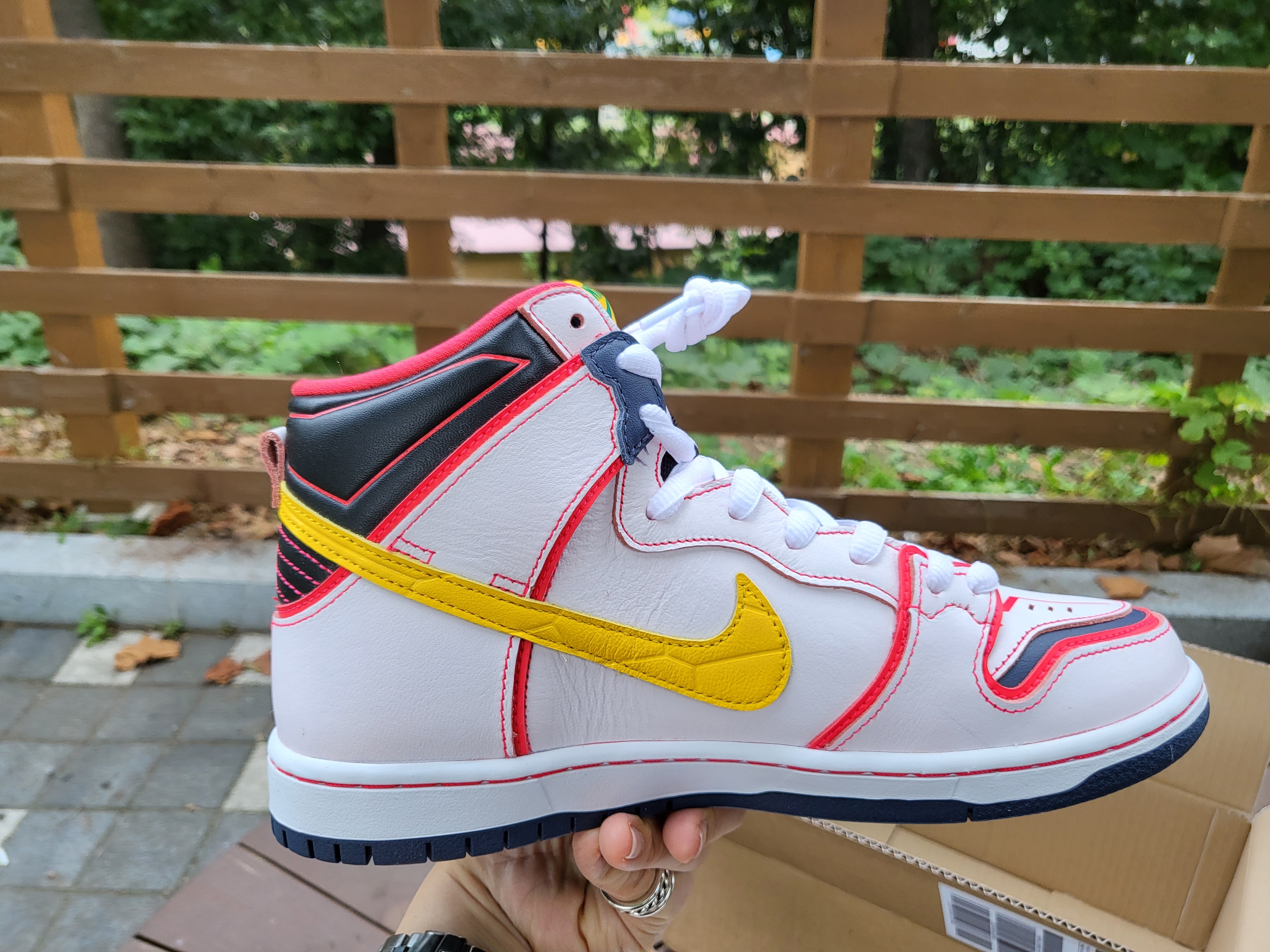 Nike x Gundam SB Dunk High Pro QS Unicorn RX-0 착용 스타일 - 3