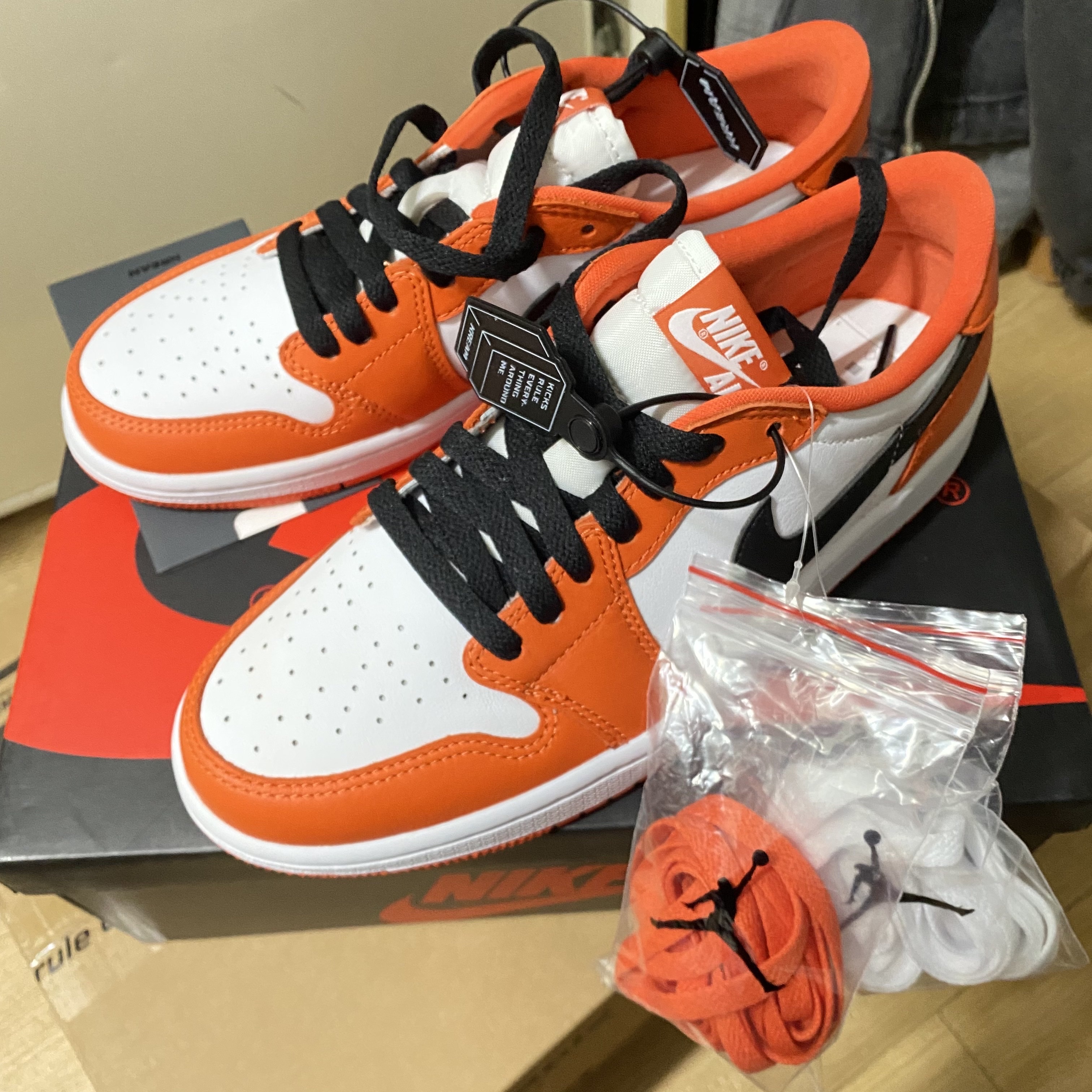 (W) Jordan 1 Low OG Starfish 착용 스타일 - 2