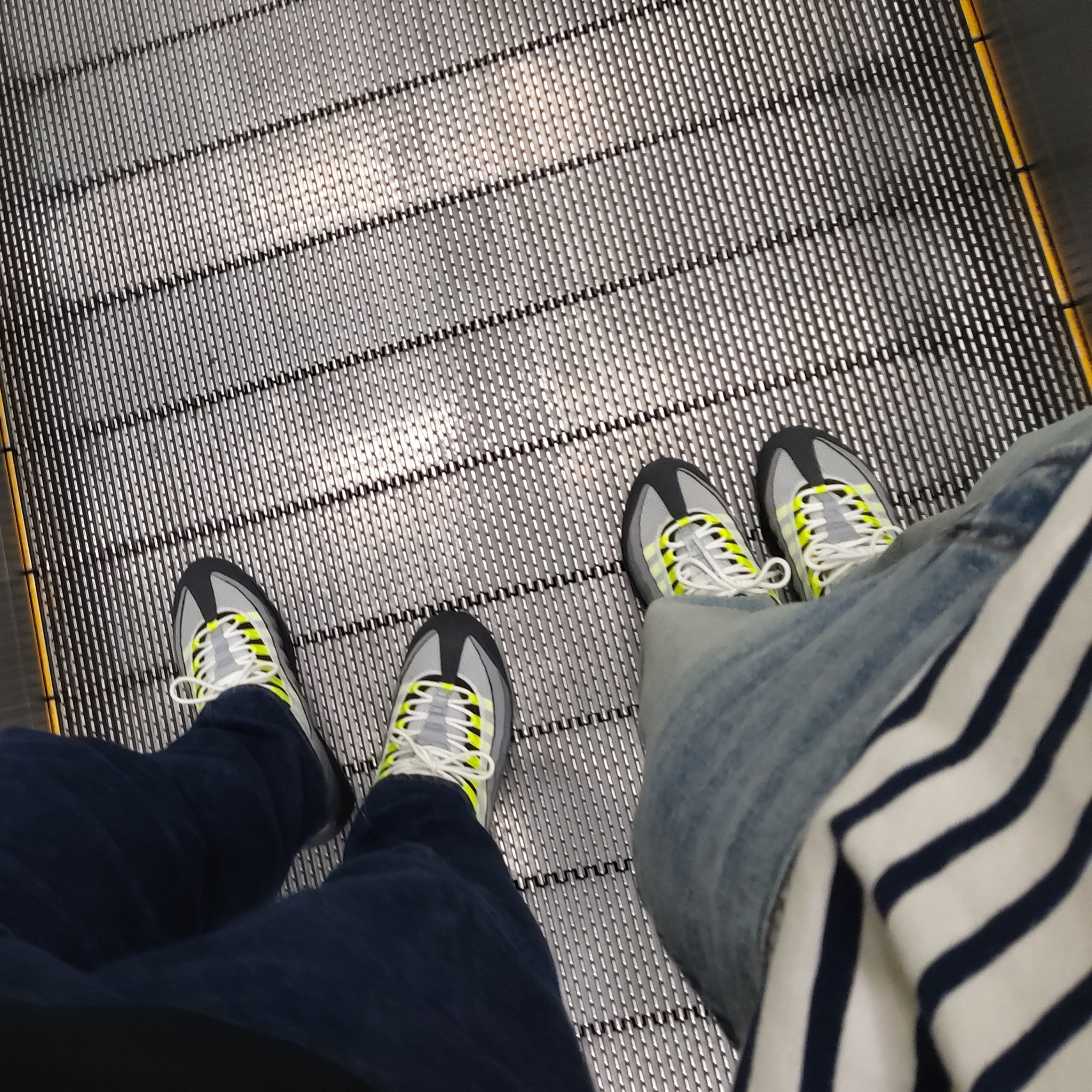 Nike Air Max 95 OG Neon Yellow 2020 착용 스타일