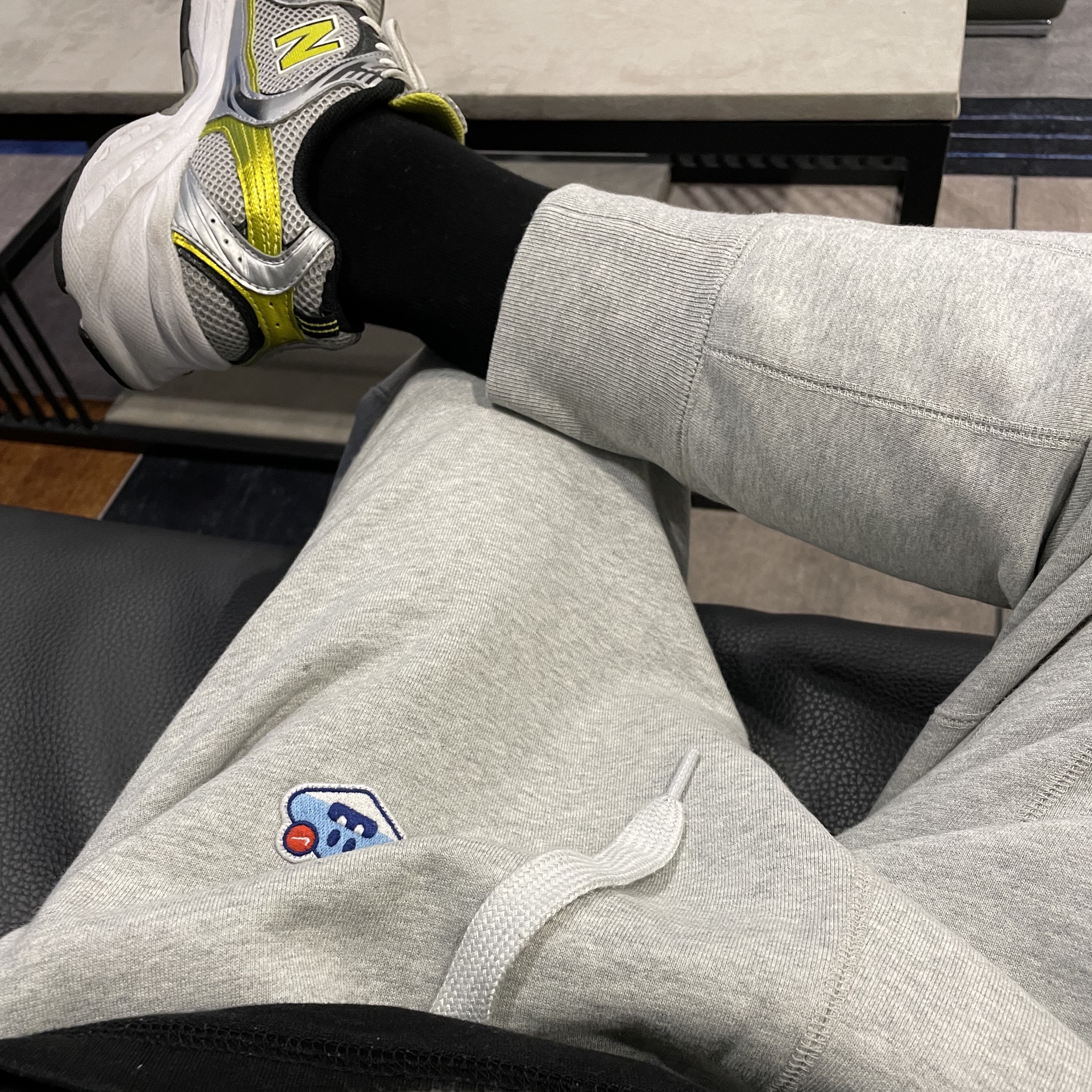 New Balance 530 Silver 착용 스타일