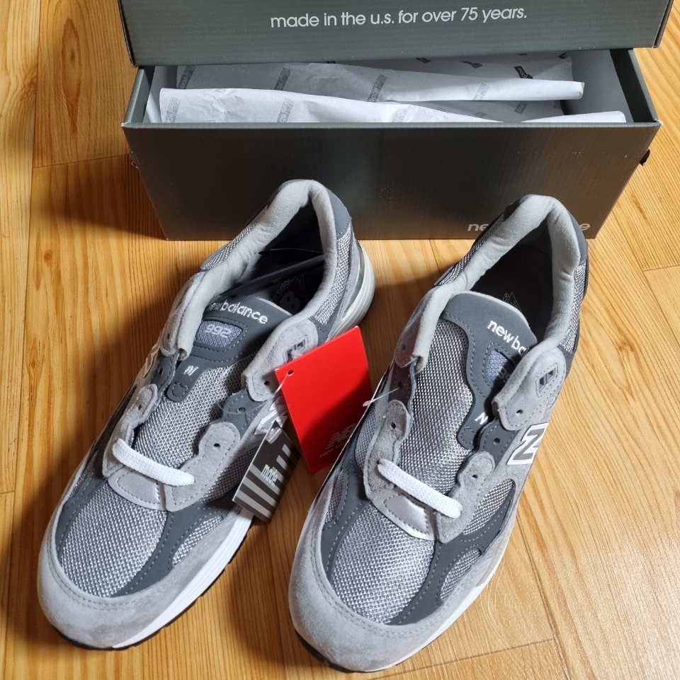 New Balance 992 Made in USA Grey - D Standard 착용 스타일