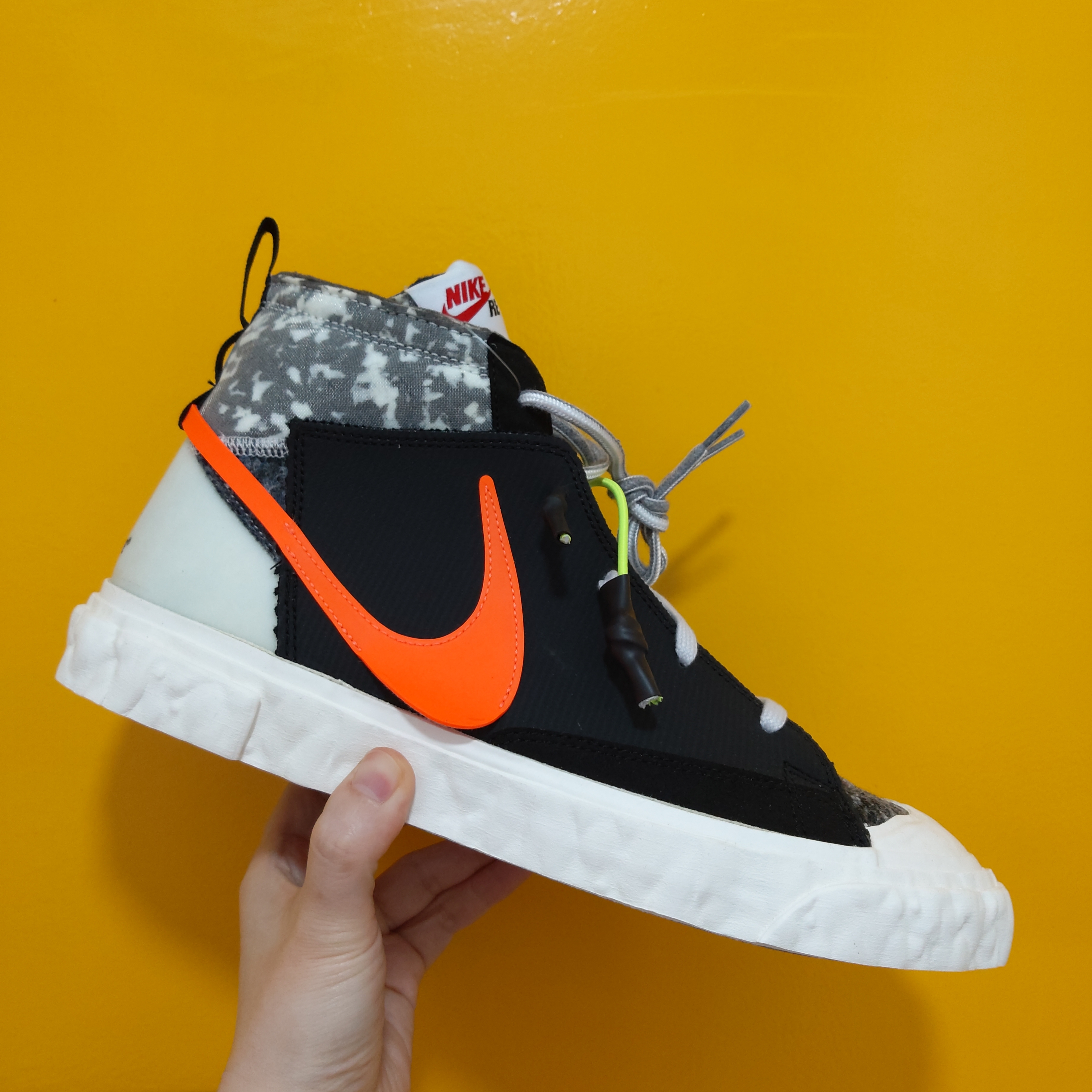Nike x Readymade Blazer Mid Black 착용 스타일 - 1