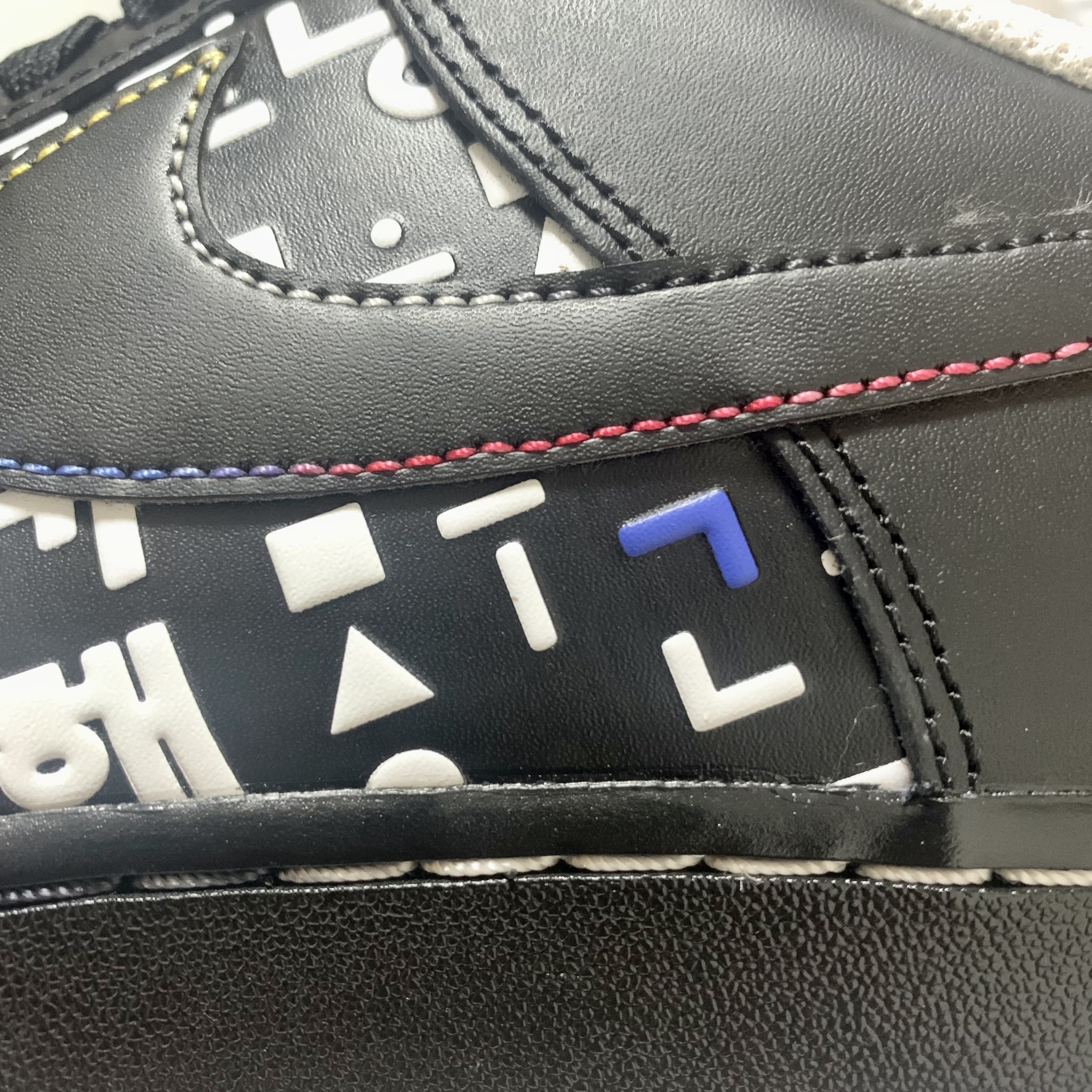 Nike Air Force 1 '07 LV8 Hangul Day 착용 스타일 - 1
