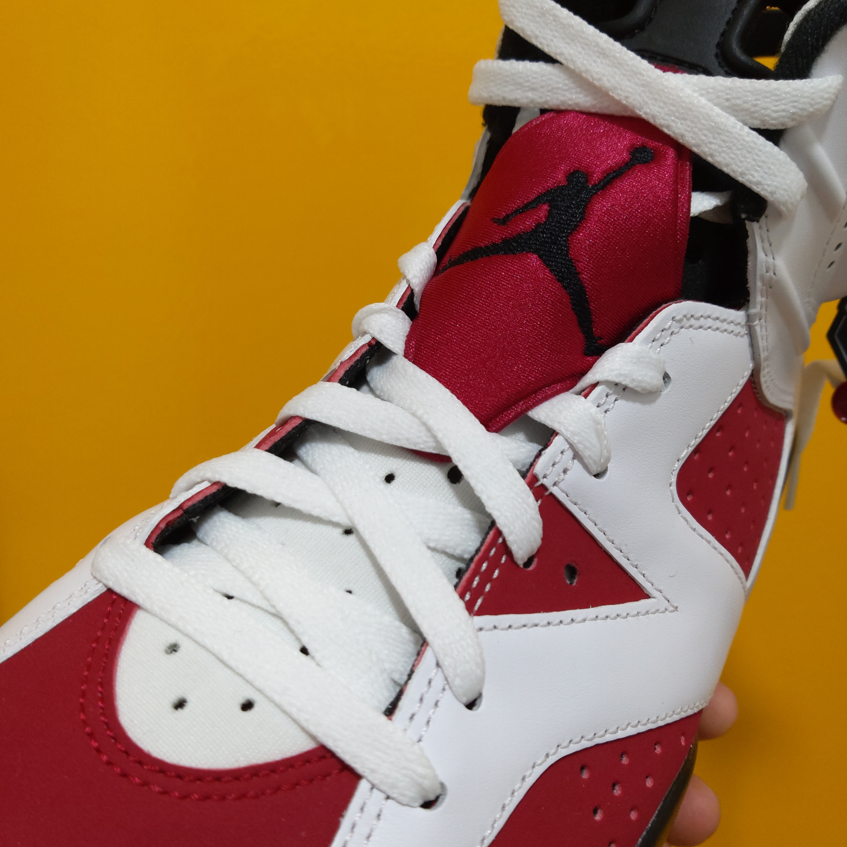 Jordan 6 Retro Carmine 2021 착용 스타일 - 2