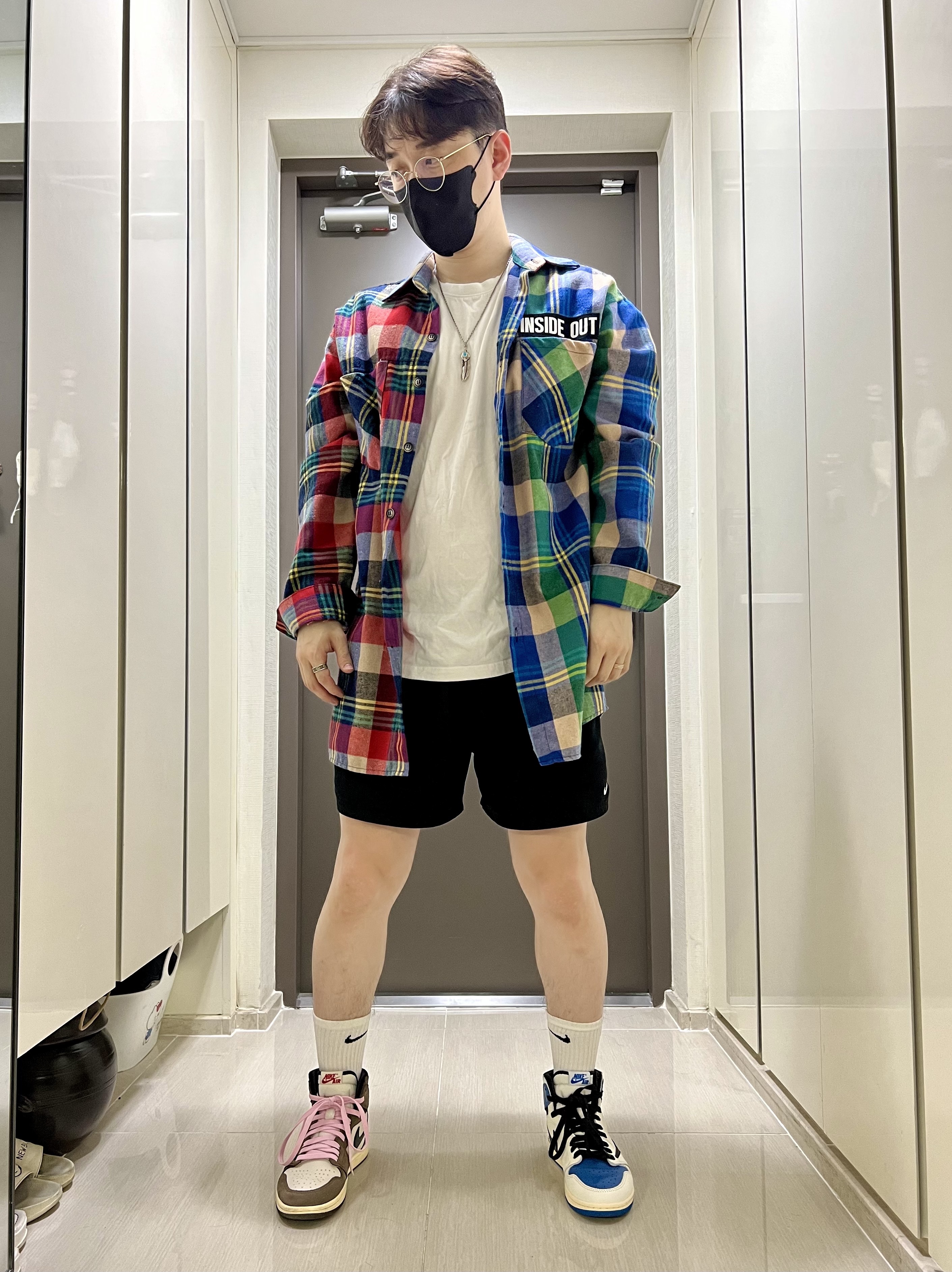 Jordan 1 x Travis Scott Retro High OG SP Mocha, Jordan 1 x Travis Scott x Fragment Retro High OG SP Military Blue 착용 스타일 - 2