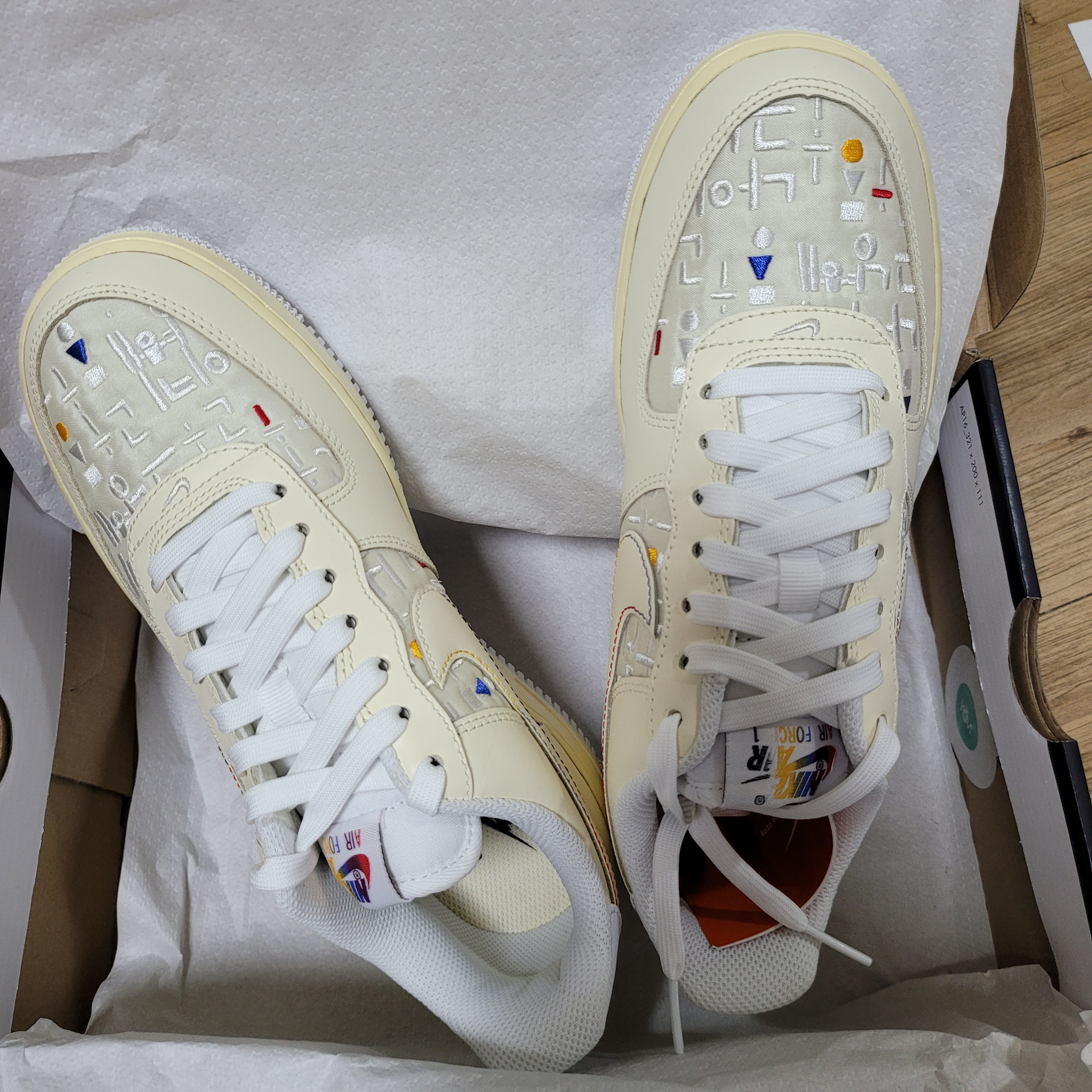 (W) Nike Air Force 1 '07 LV8 Hangul Day 착용 스타일 - 3