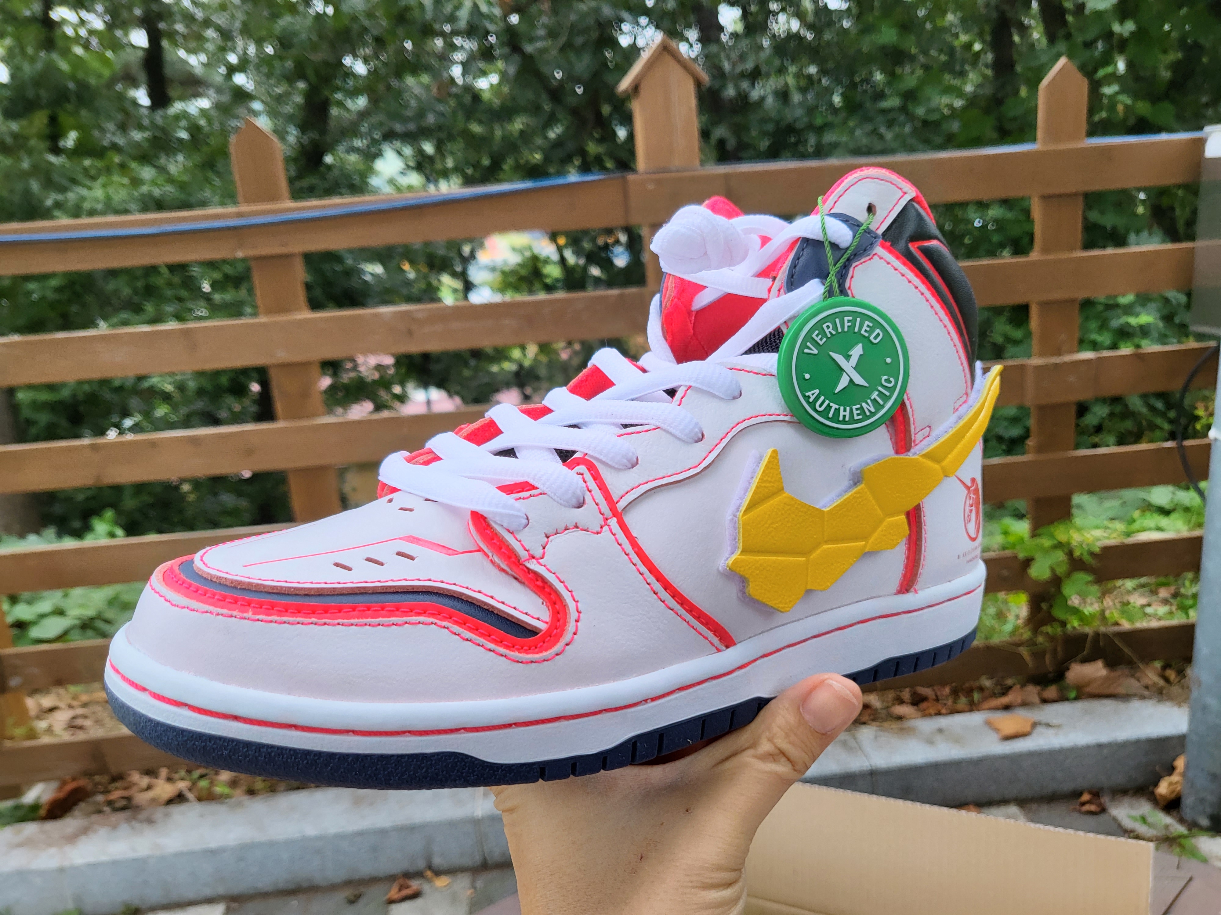 Nike x Gundam SB Dunk High Pro QS Unicorn RX-0 착용 스타일 - 2