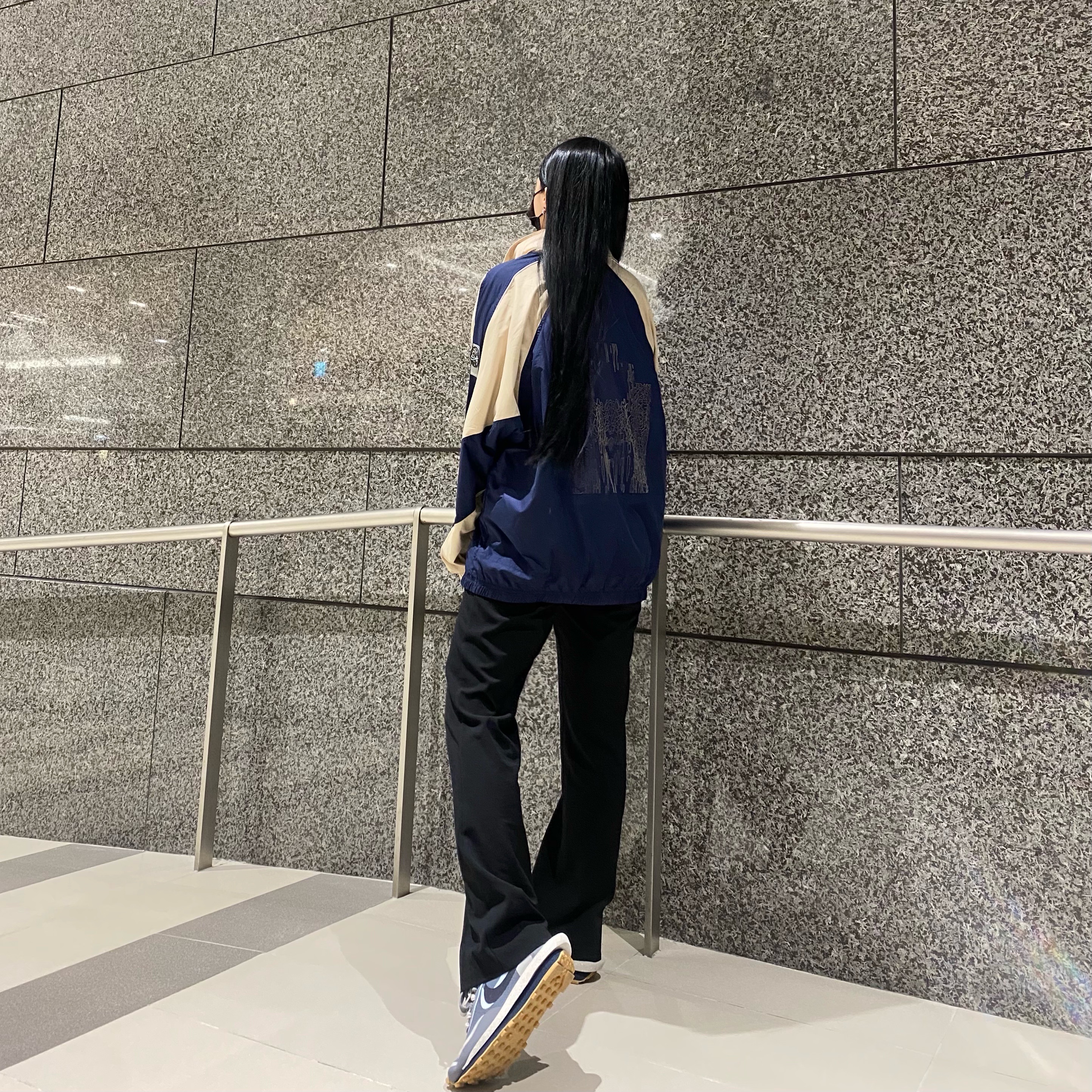 Nike x Sacai x Clot LDWaffle Cool Grey, Nike x Cav Empt Track Jacket Navy 착용 스타일 - 2